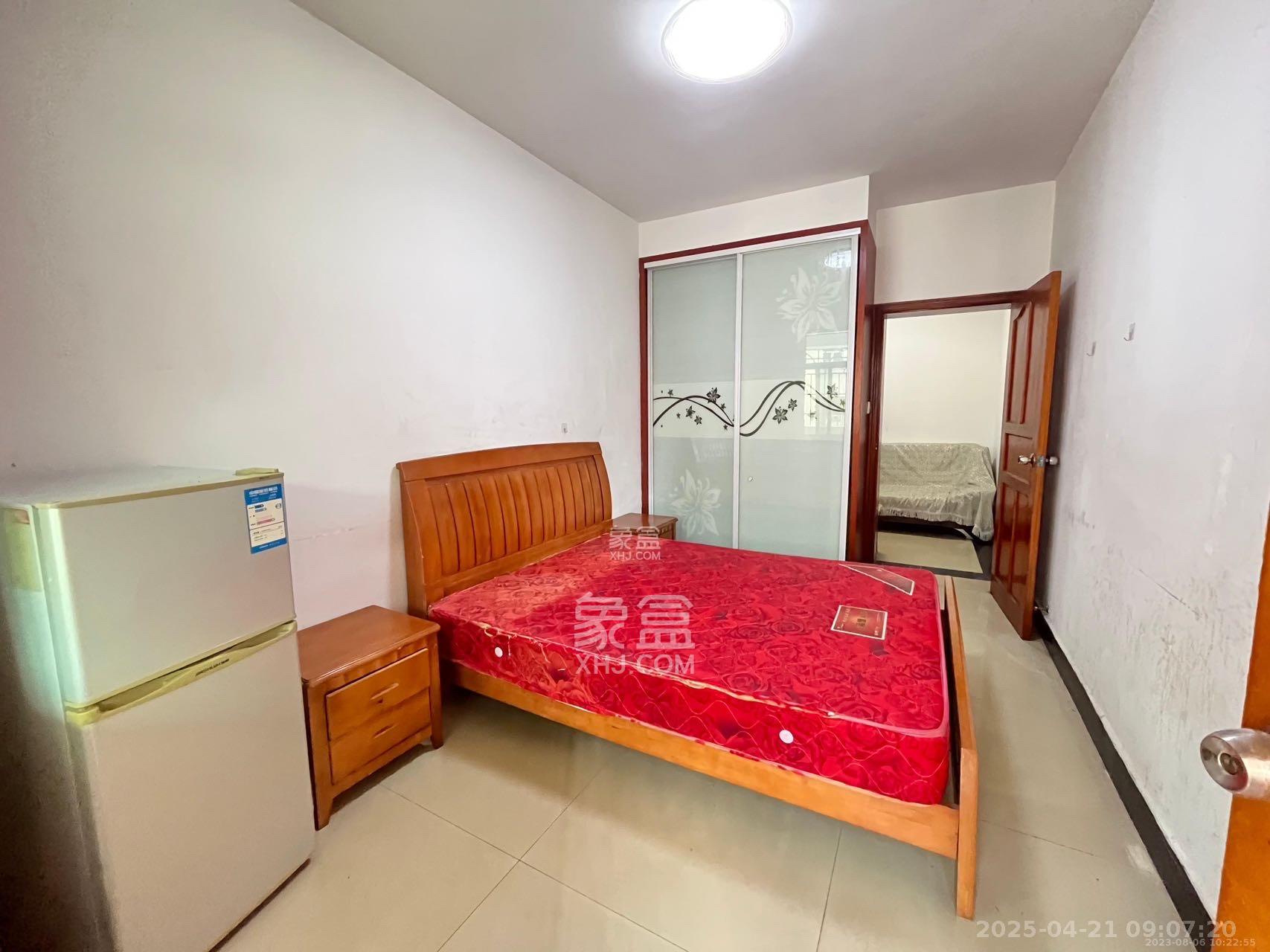 黄泥岭社区 2室2厅1卫 1300.0元/月 黄泥岭社区 2室2厅1卫 1300.0元/月室内图