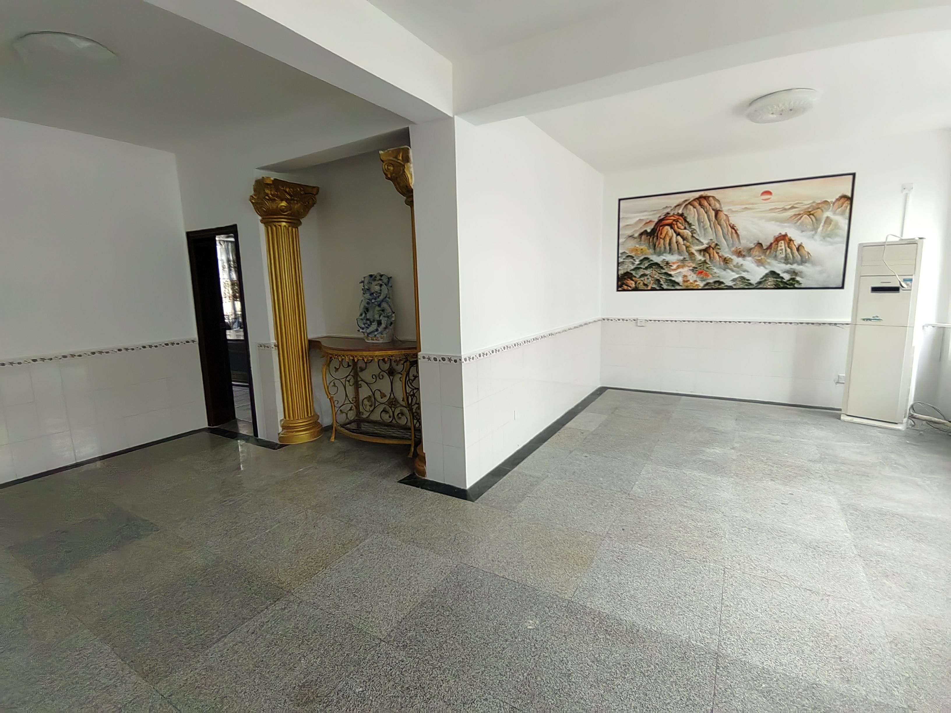 嘉安园别墅 10室4厅4卫 10000.0元/月 嘉安园别墅 10室4厅4卫 10000.0元/月室内图