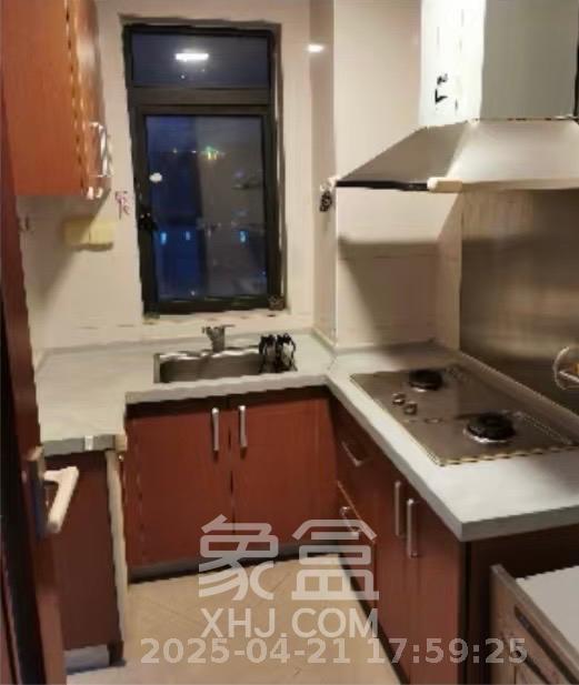 西街花园 3室2厅1卫 2500.0元/月 西街花园 3室2厅1卫 2500.0元/月室内图