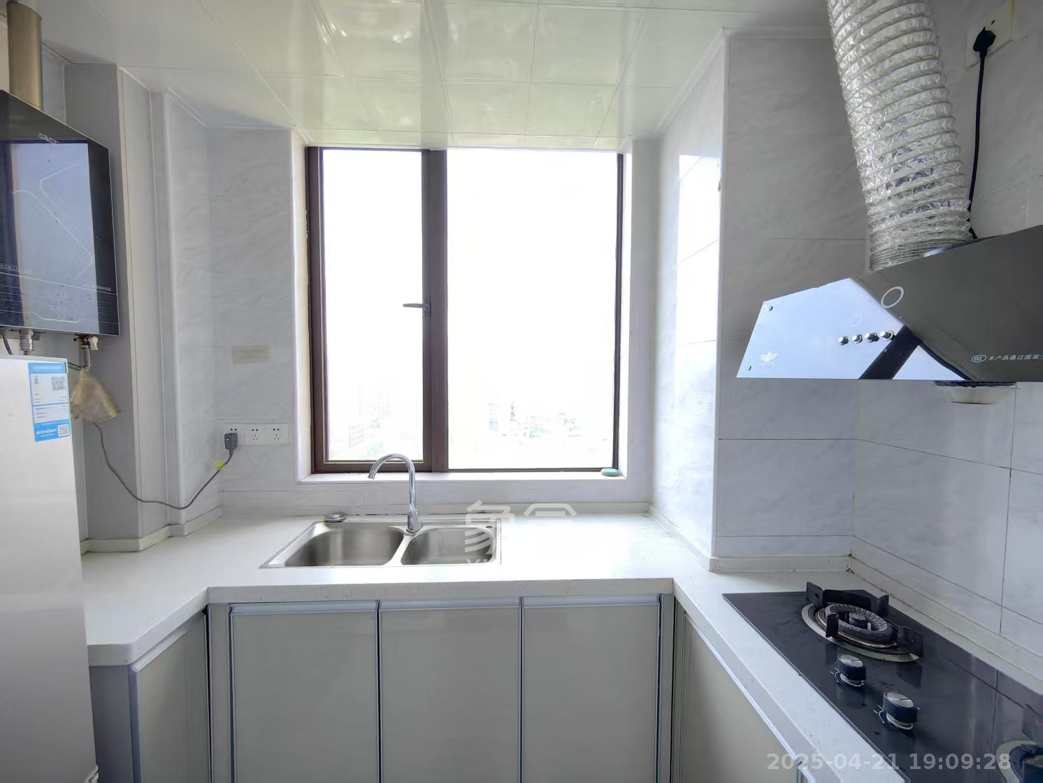 中建信和城 3室2厅1卫 2900.0元/月 中建信和城 3室2厅1卫 2900.0元/月室内图