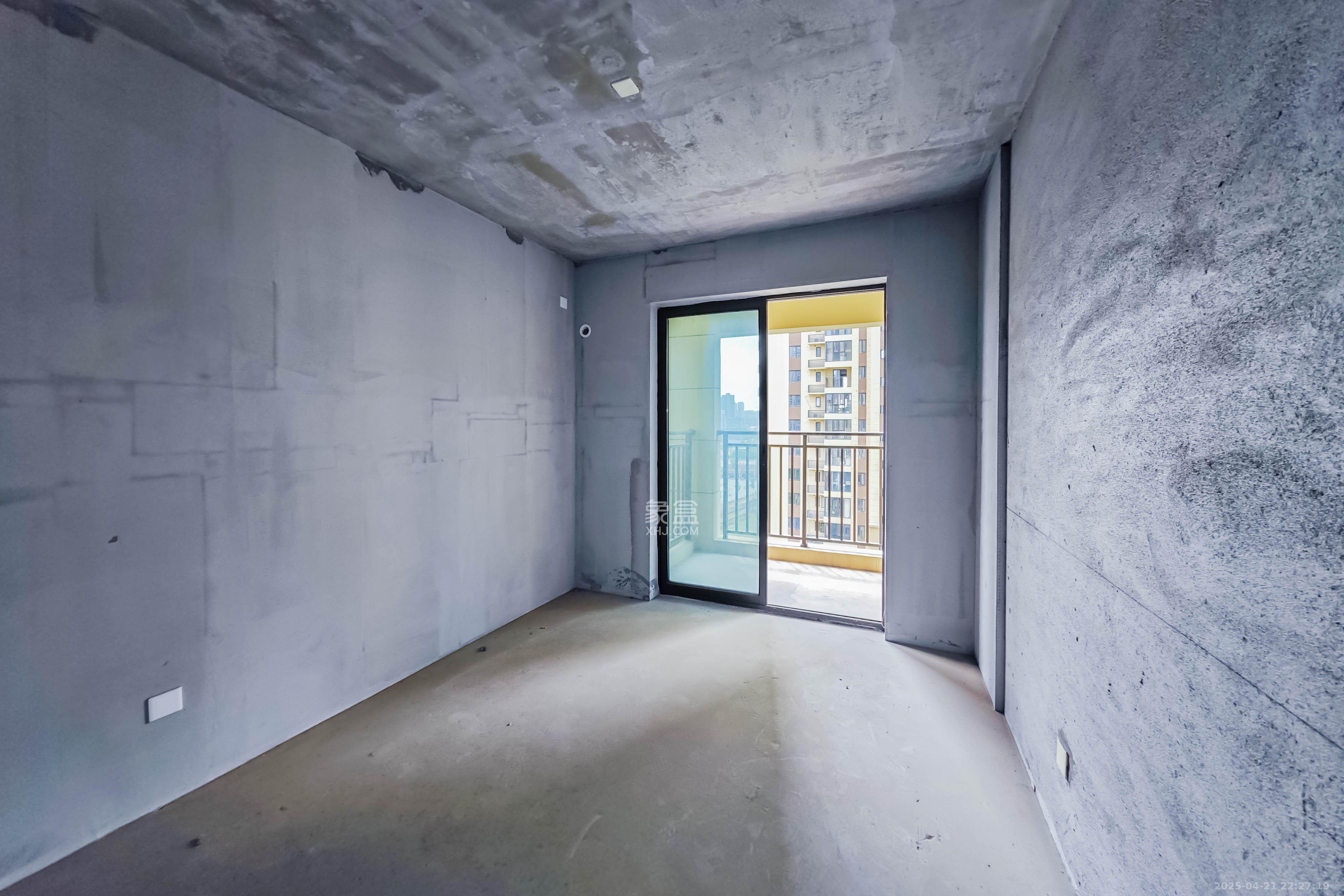 世茂璀璨天城  3室2厅2卫    138.0万 世茂璀璨天城  3室2厅2卫    138.0万其他