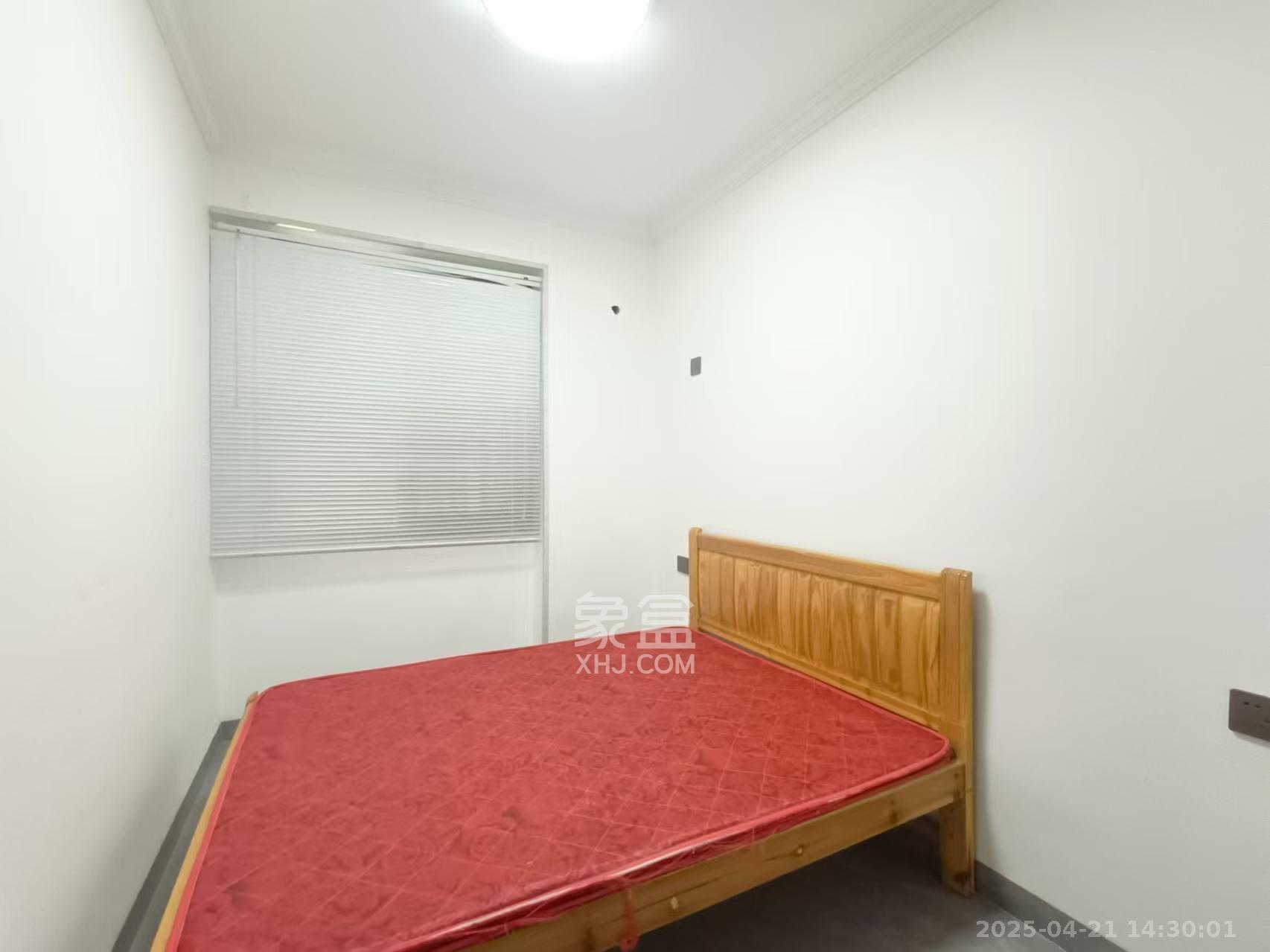 明发阅江悦府  3室2厅2卫   2500.00元/月室内图