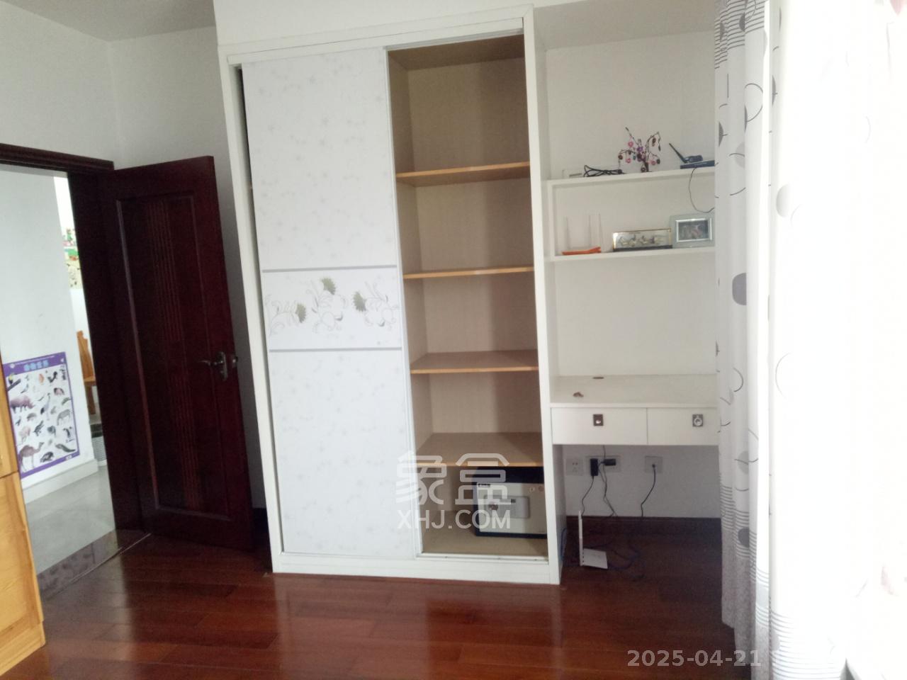 新芙蓉之都  2室2厅1卫   2300.00元/月室内图