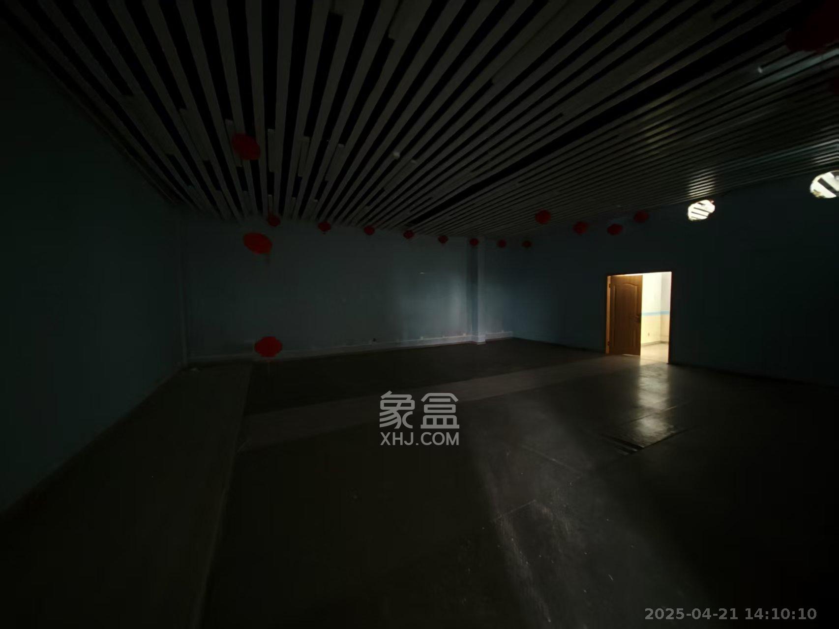 柠檬丽都   240.0㎡      8400.0元/月室内图