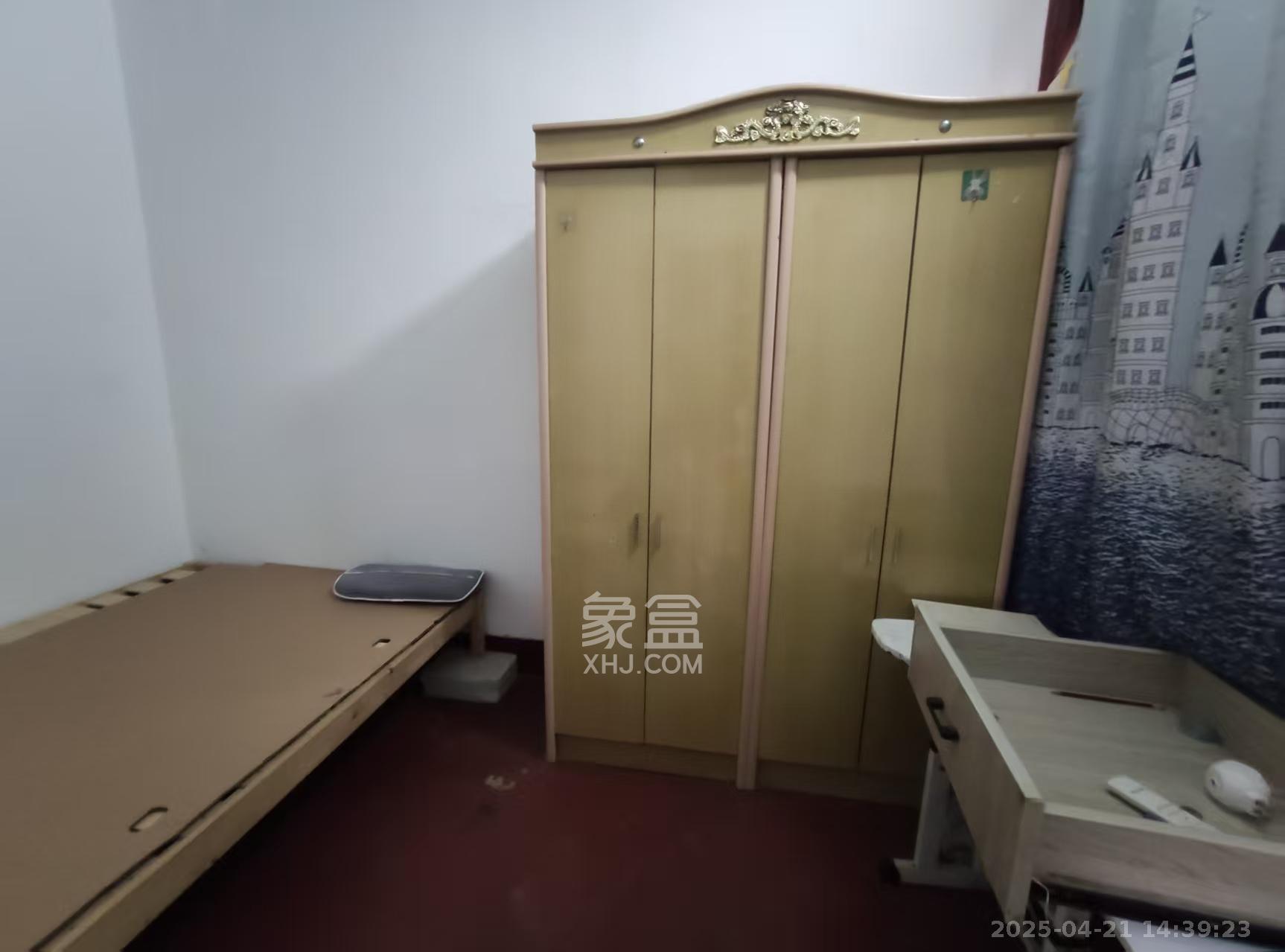 公交野坡小区  2室1厅1卫   1200.00元/月室内图
