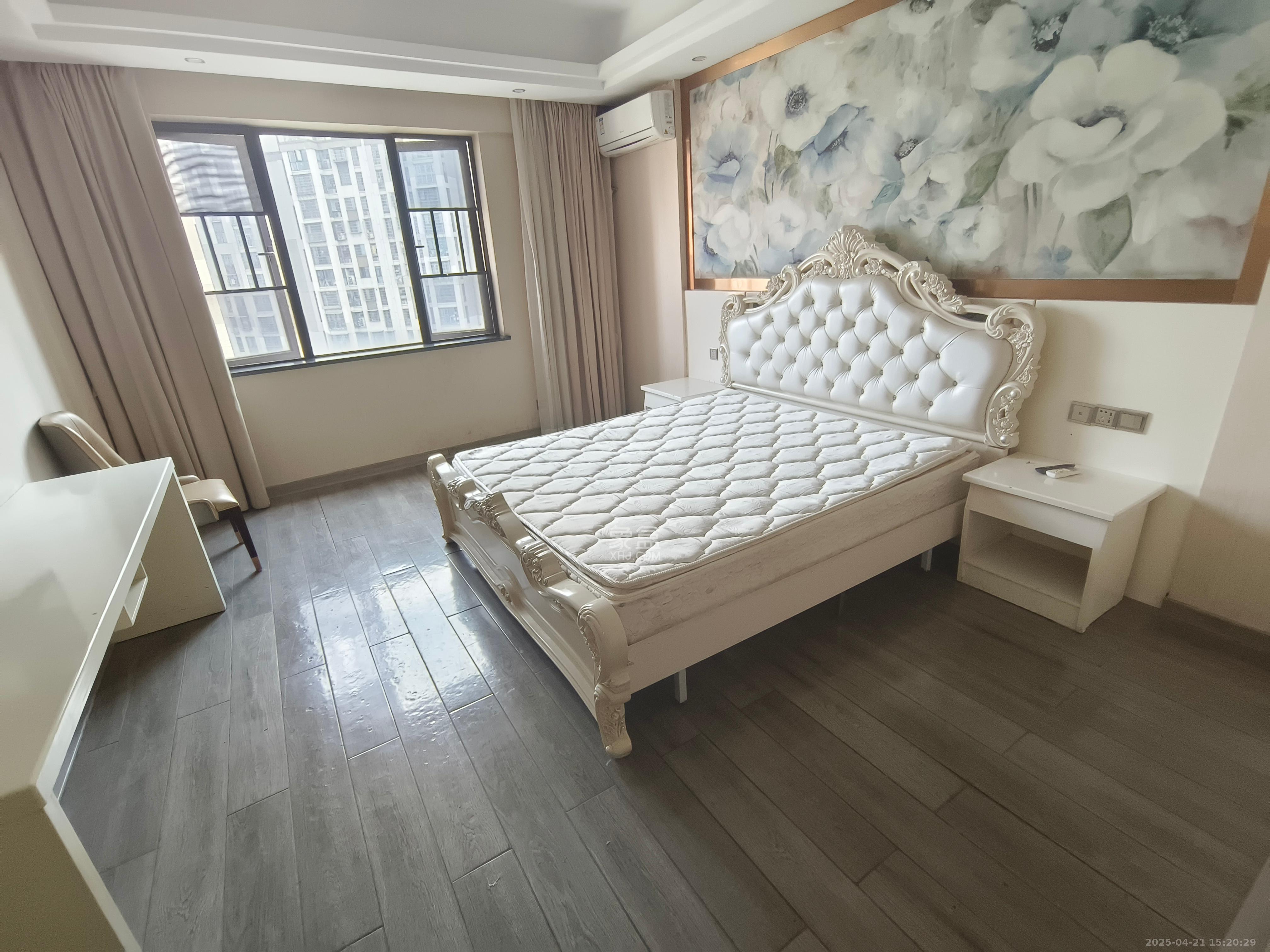 梅溪鑫苑名家  1室1厅1卫    1100.0元/月 梅溪鑫苑名家  1室1厅1卫    1100.0元/月