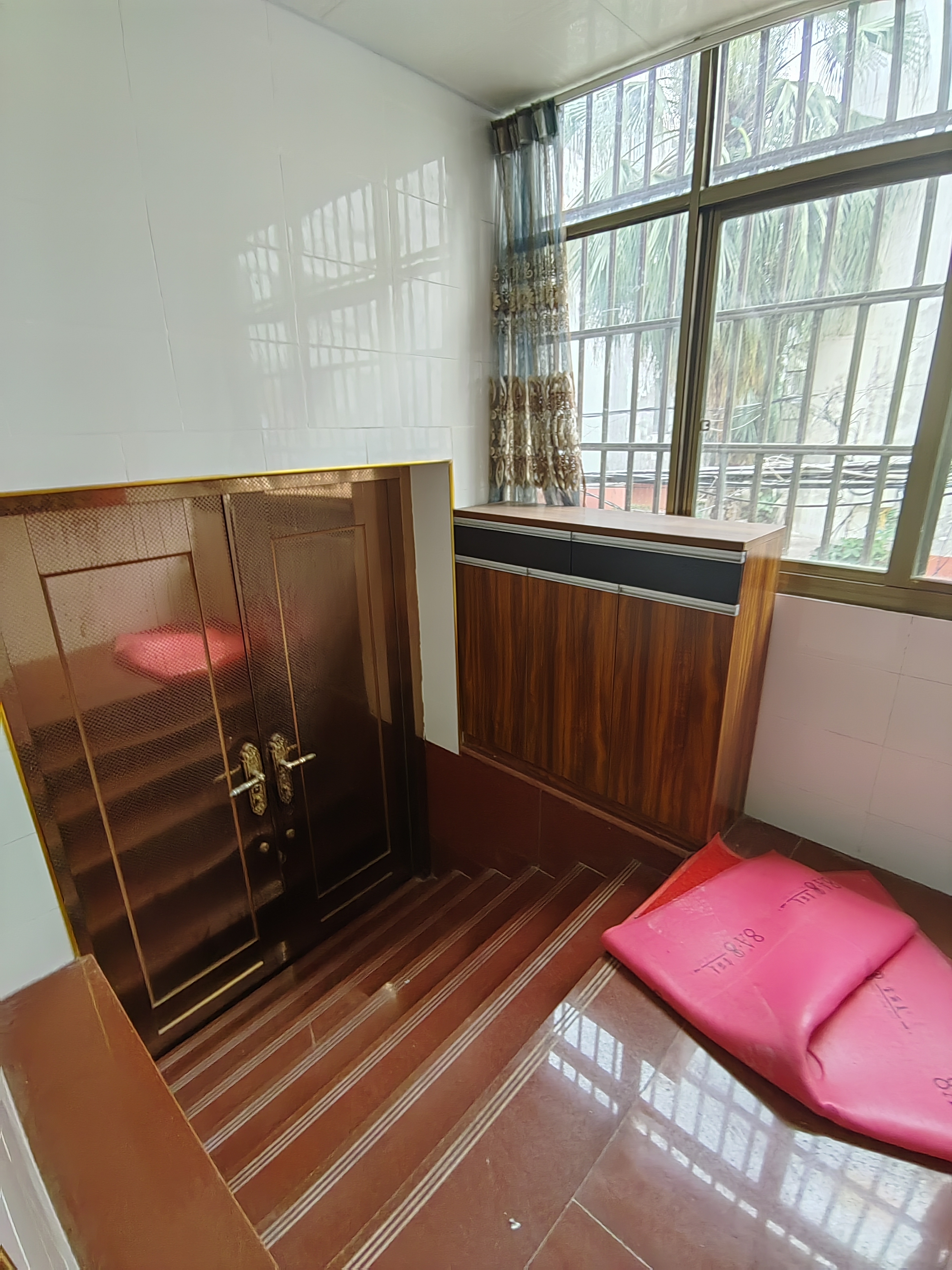 嘉安园别墅 10室4厅4卫 10000.0元/月 嘉安园别墅 10室4厅4卫 10000.0元/月室内图