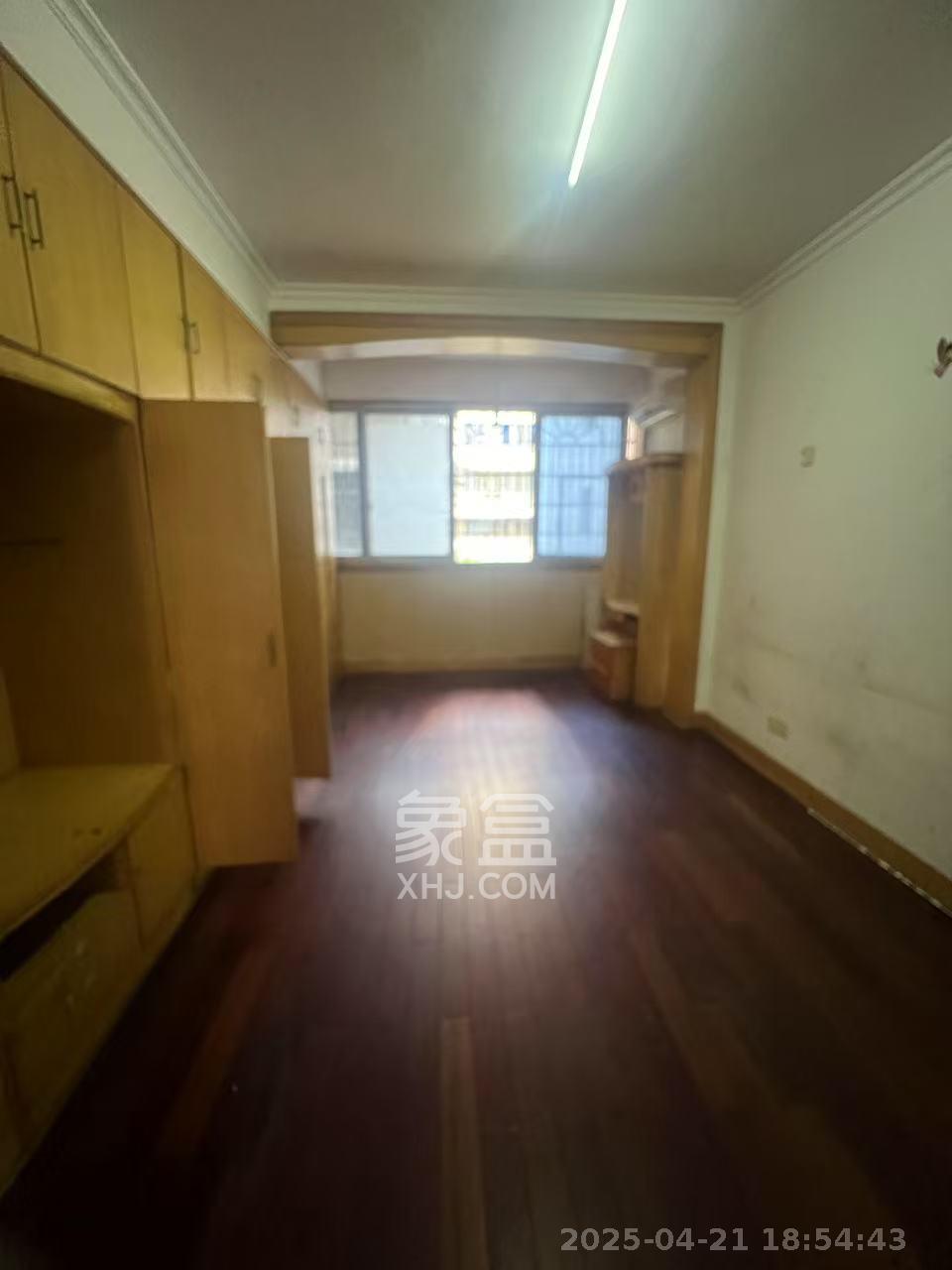 金泉公寓  4室2厅2卫   3200.00元/月室内图