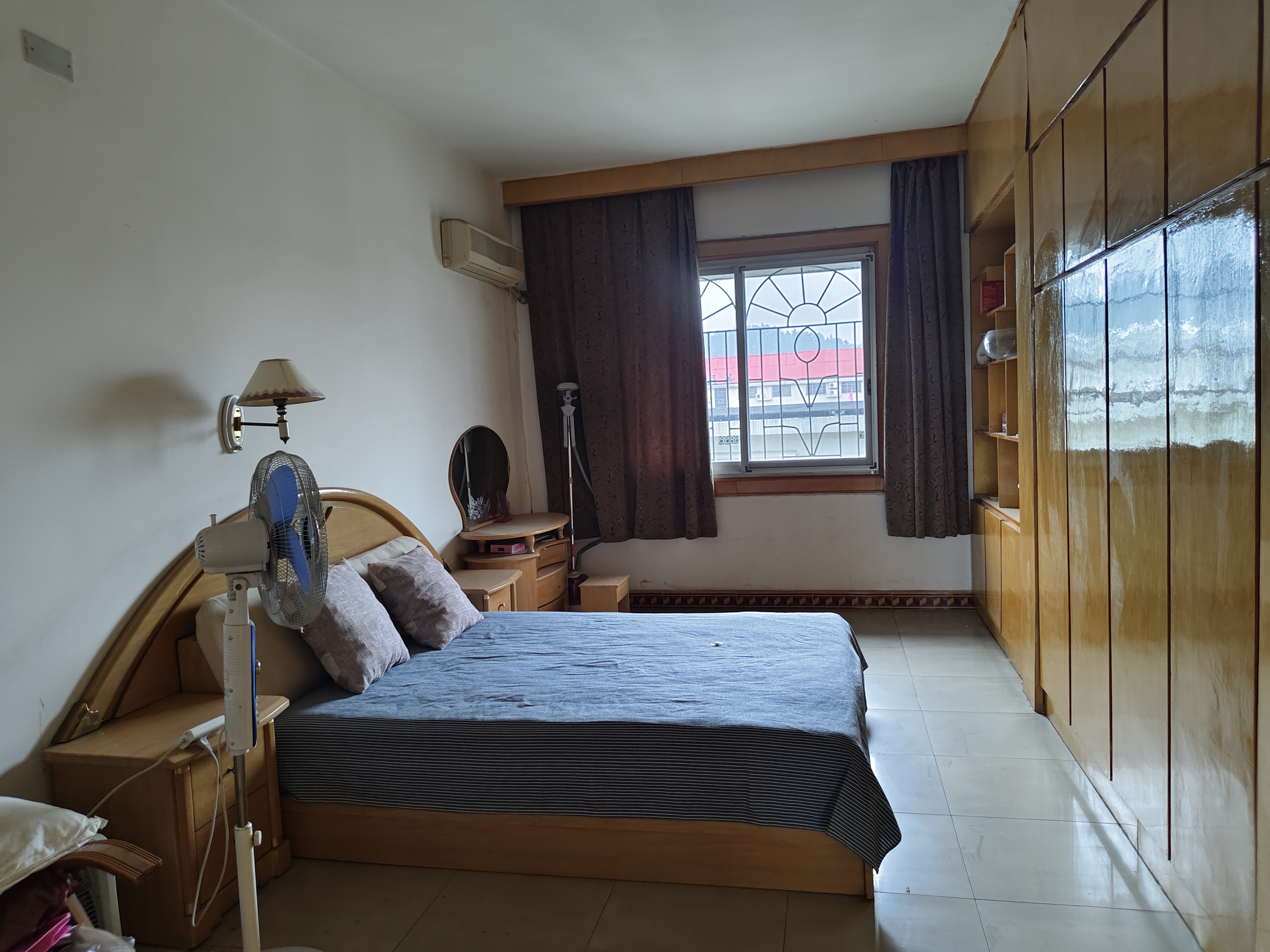 老林业局家属楼 3室2厅1卫 42.0万 老林业局家属楼 3室2厅1卫 42.0万客厅