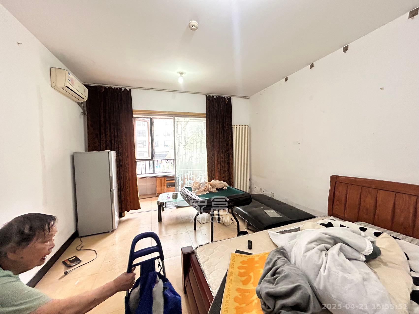 怡海星城 1室1厅1卫 900.0元/月 怡海星城 1室1厅1卫 900.0元/月室内图