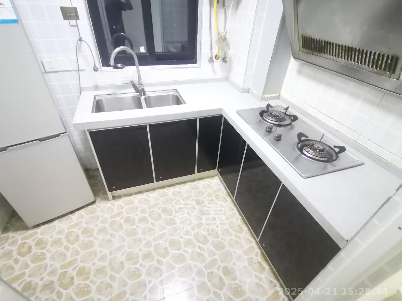 阿普阿布  3室2厅1卫   2500.00元/月室内图