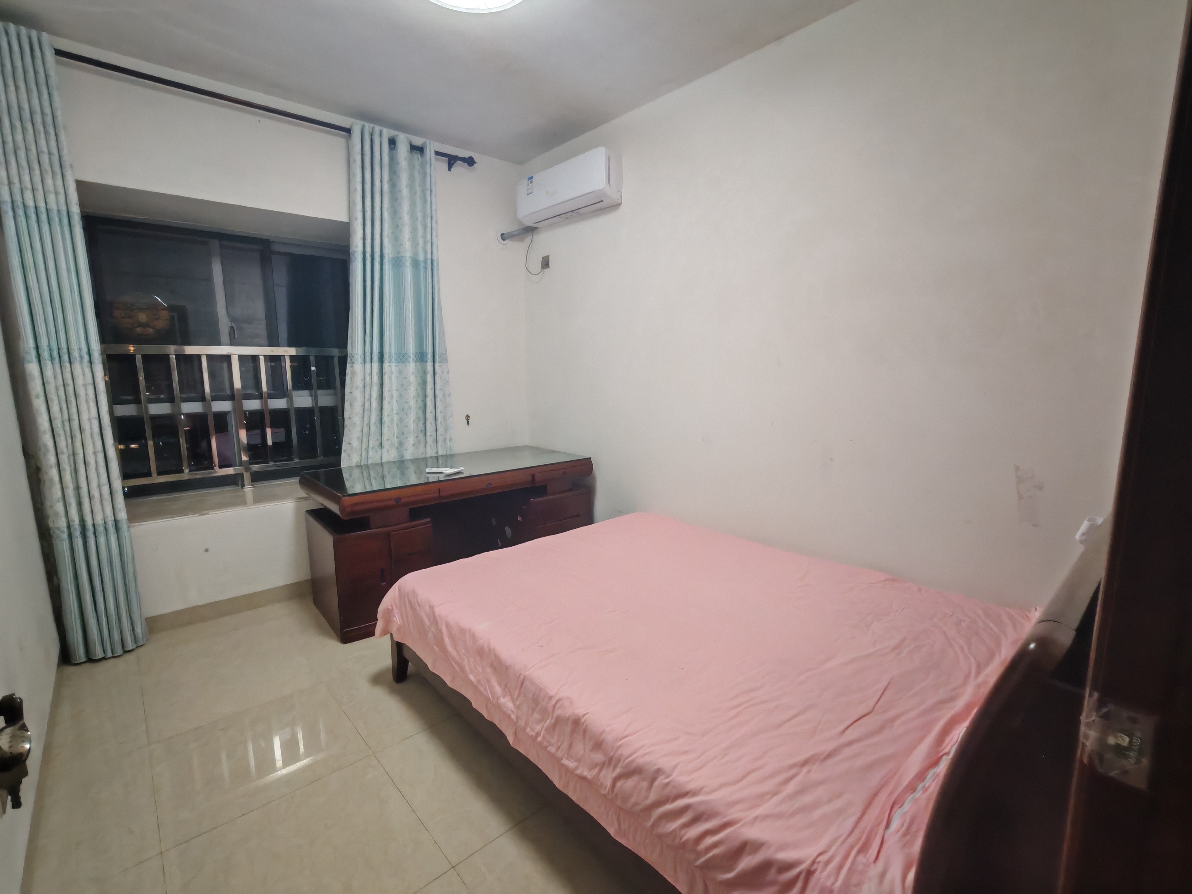 美和小区 3室2厅2卫 3300.0元/月 美和小区 3室2厅2卫 3300.0元/月室内图