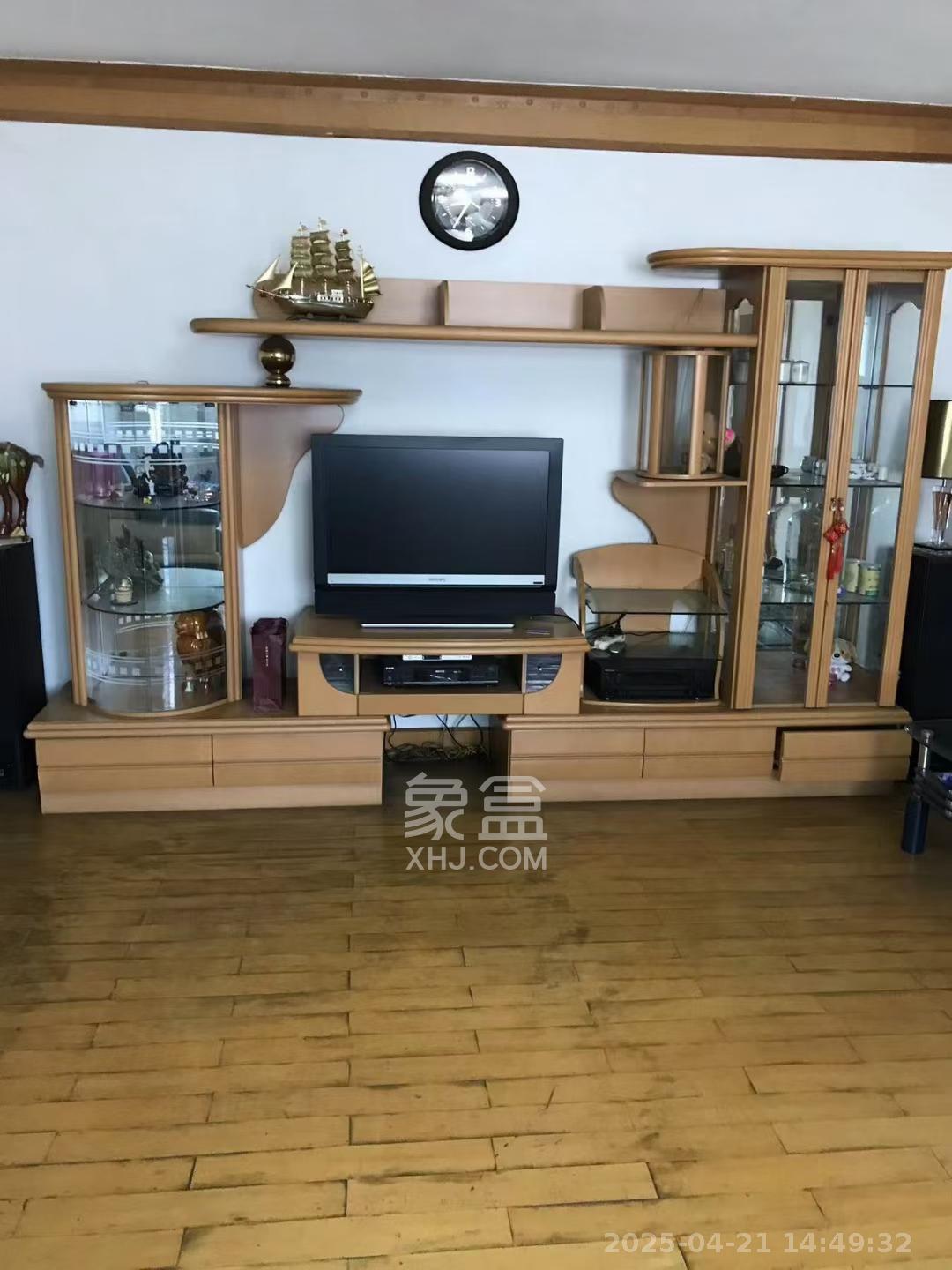 阿弥岭一二片 3室2厅1卫 2000.0元/月 阿弥岭一二片 3室2厅1卫 2000.0元/月室内图