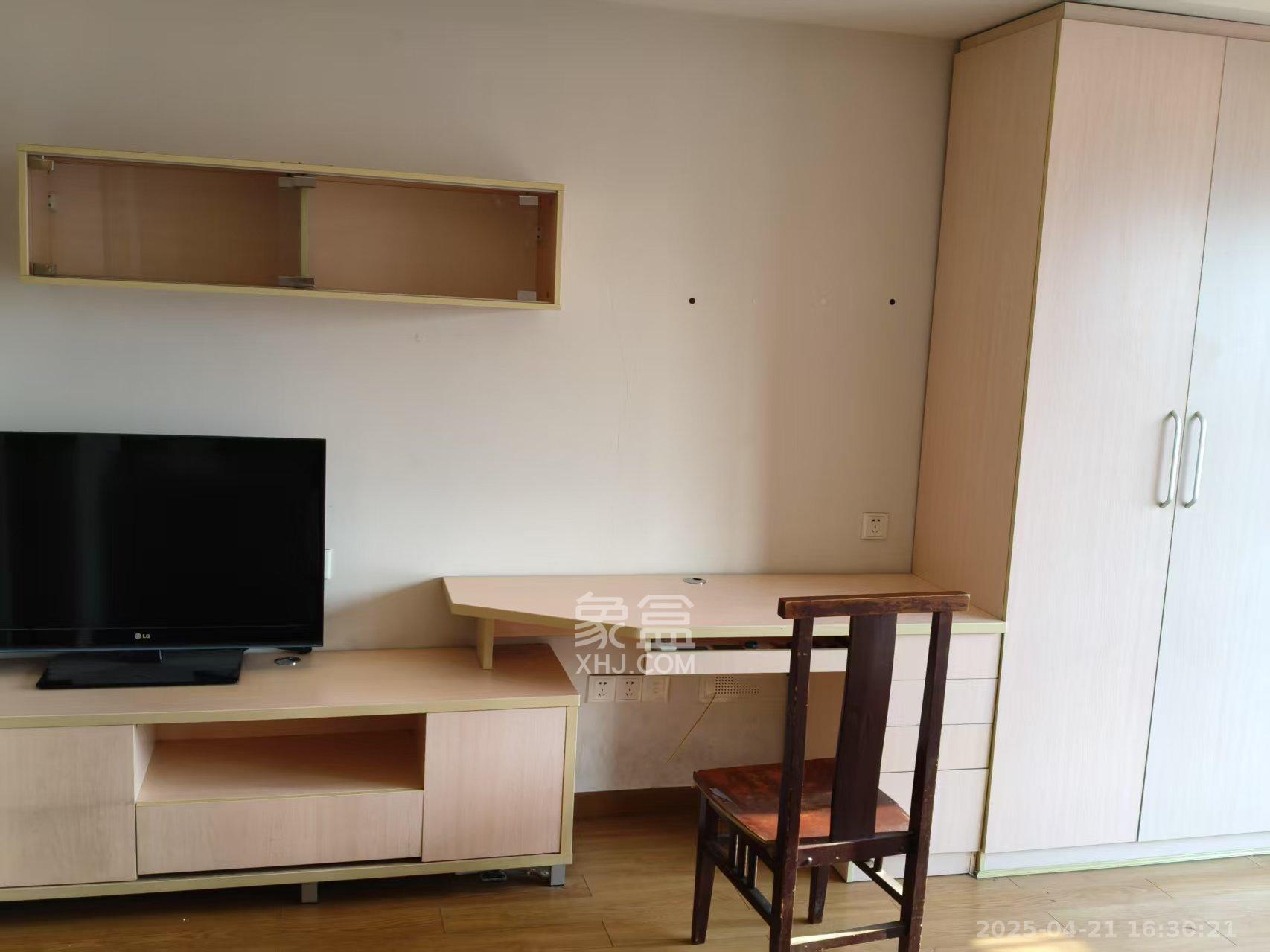 融科檀香山(融科紫檀、香山国际) 1室1厅1卫 1600.0元/月 融科檀香山(融科紫檀、香山国际) 1室1厅1卫 1600.0元/月室内图