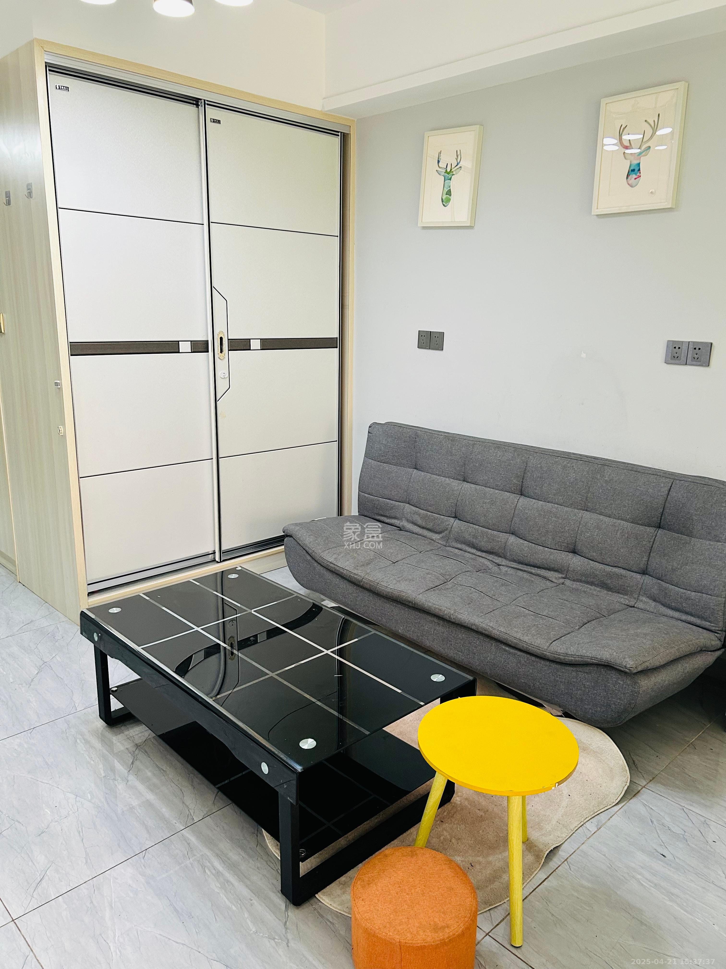 嘉华城(一期) 1室1厅1卫 1400.0元/月 嘉华城(一期) 1室1厅1卫 1400.0元/月室内图