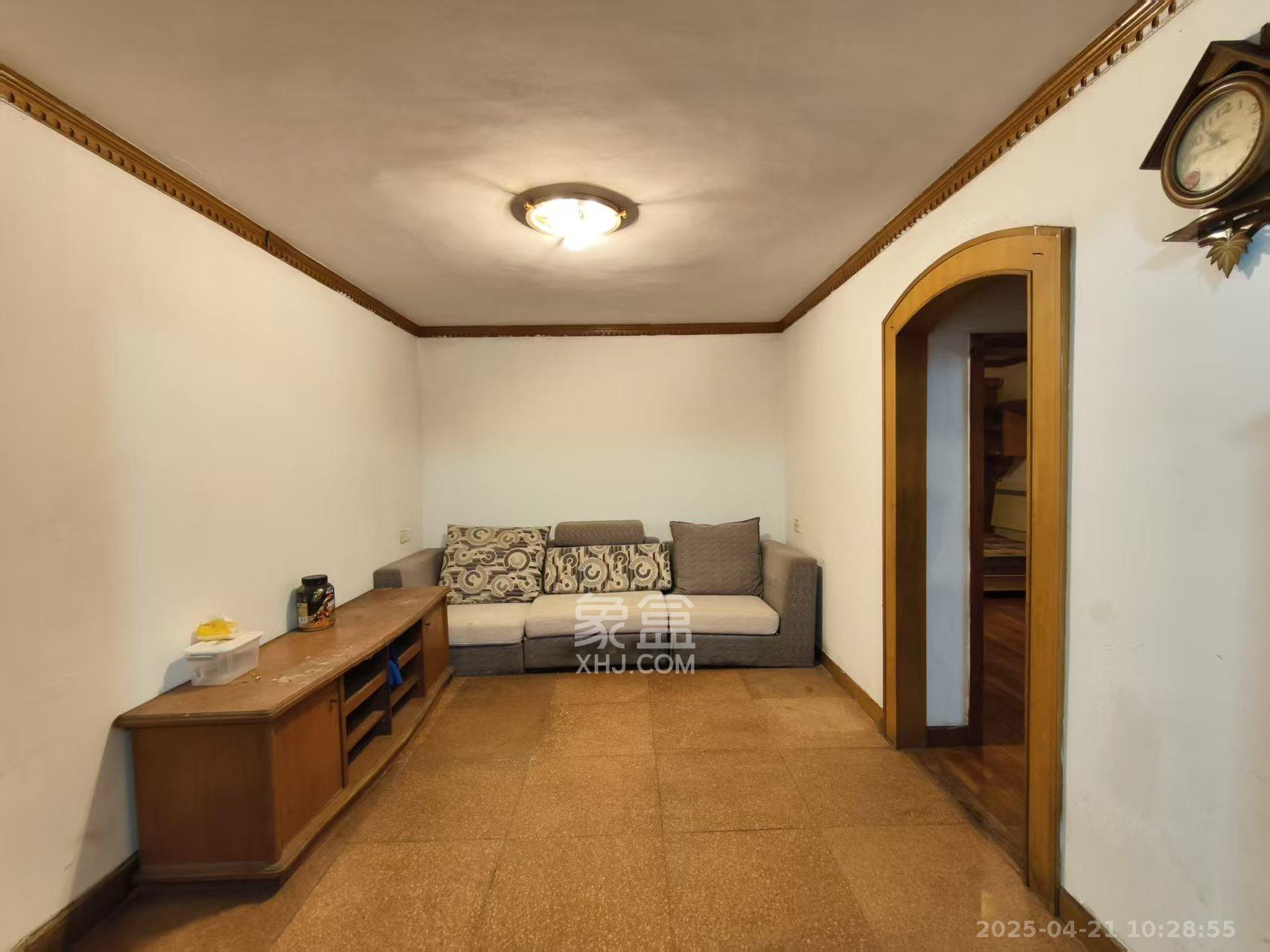 裕农街散盘 2室1厅1卫 1400.0元/月 裕农街散盘 2室1厅1卫 1400.0元/月室内图