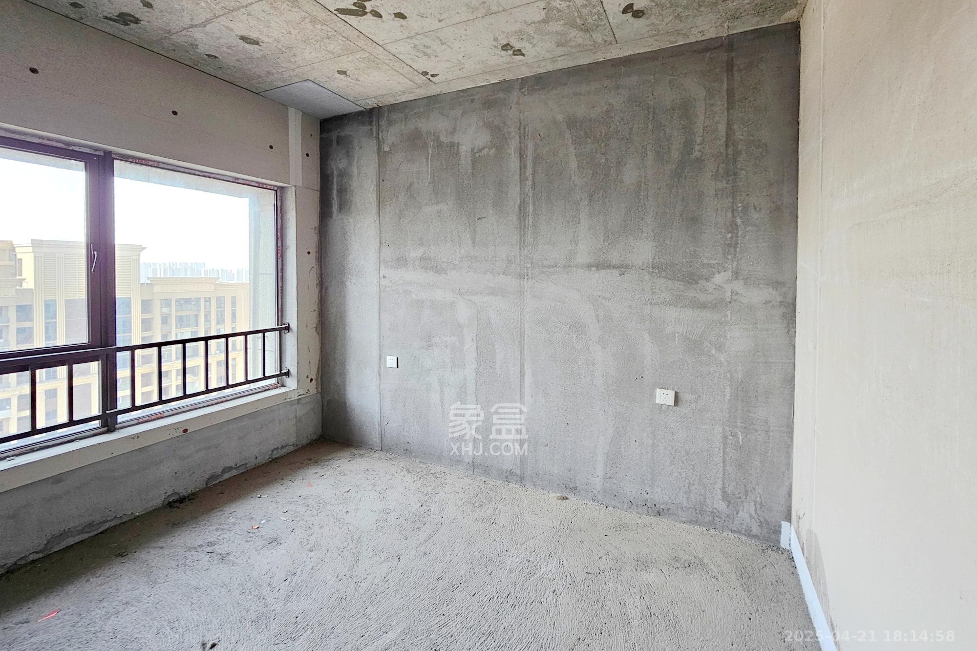 阳光城尚东湾凌云府 4室2厅2卫 116.0万 阳光城尚东湾凌云府 4室2厅2卫 116.0万卧室