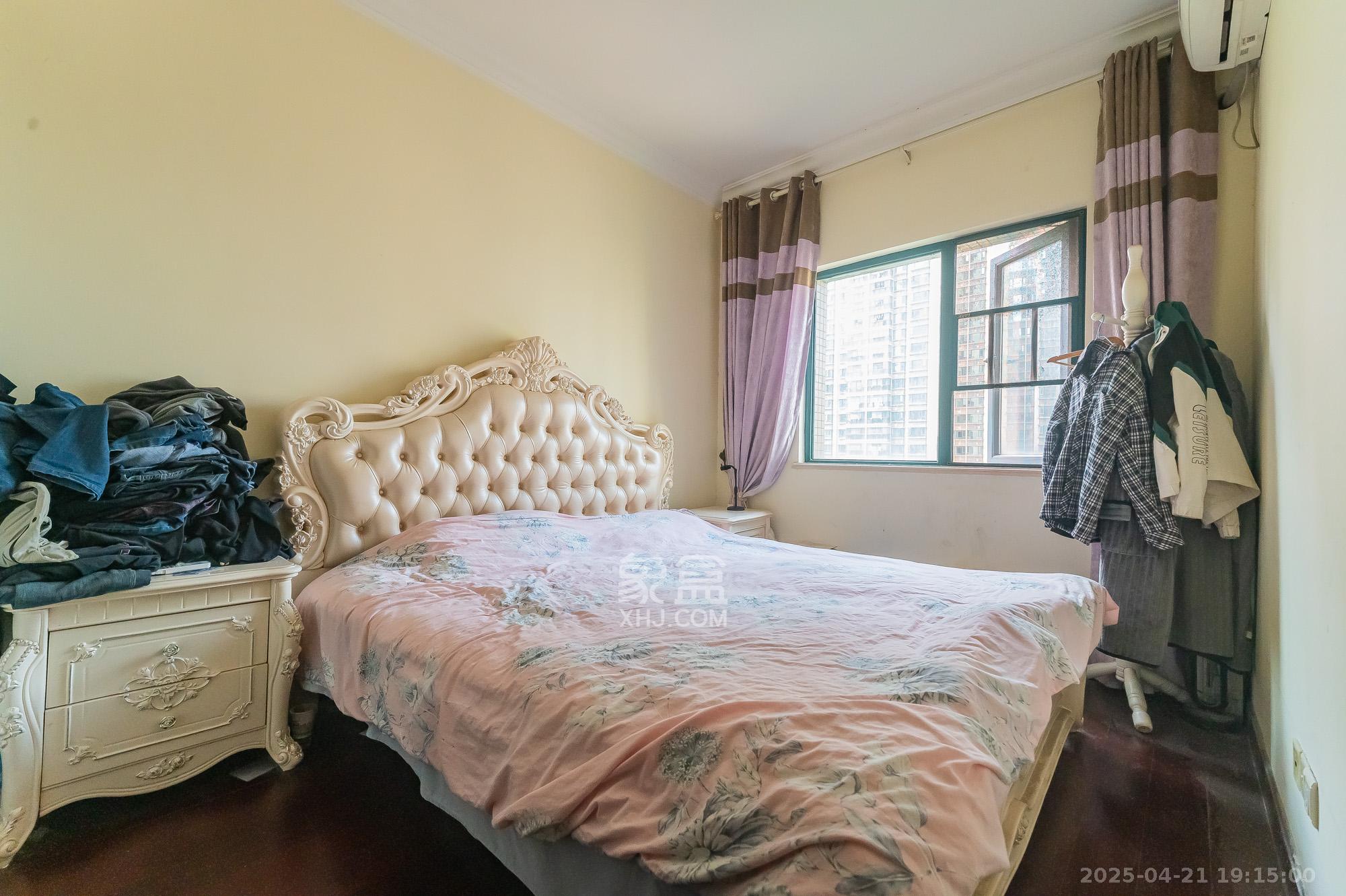 恒大翡翠华庭 3室2厅1卫 80.0万 恒大翡翠华庭 3室2厅1卫 80.0万卧室