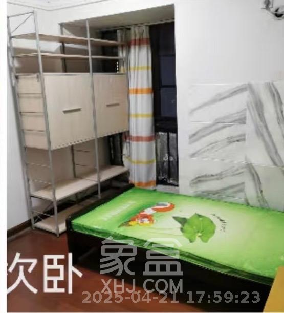 西街花园 3室2厅1卫 2500.0元/月 西街花园 3室2厅1卫 2500.0元/月室内图