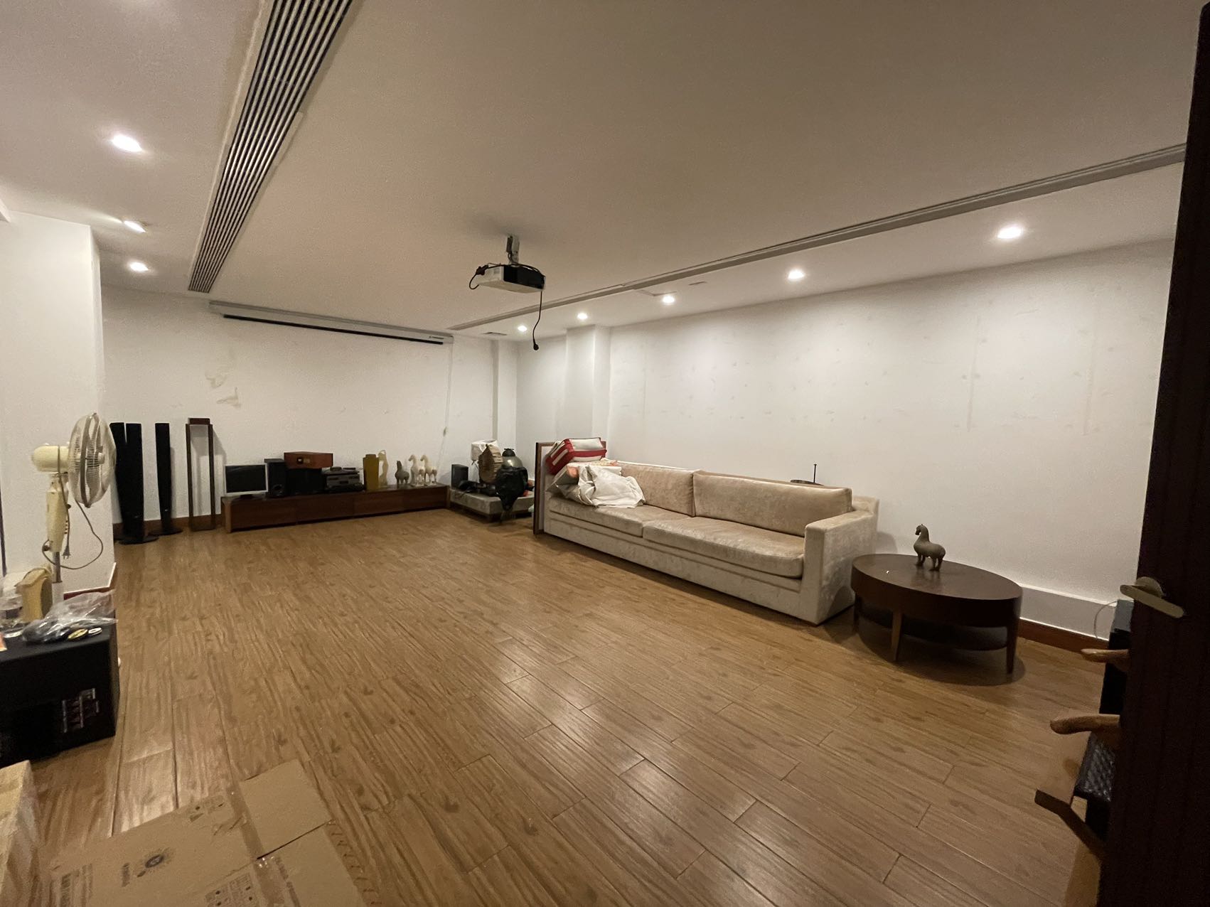 鸿洲江山 9室3厅3卫 16000.0元/月 鸿洲江山 9室3厅3卫 16000.0元/月室内图