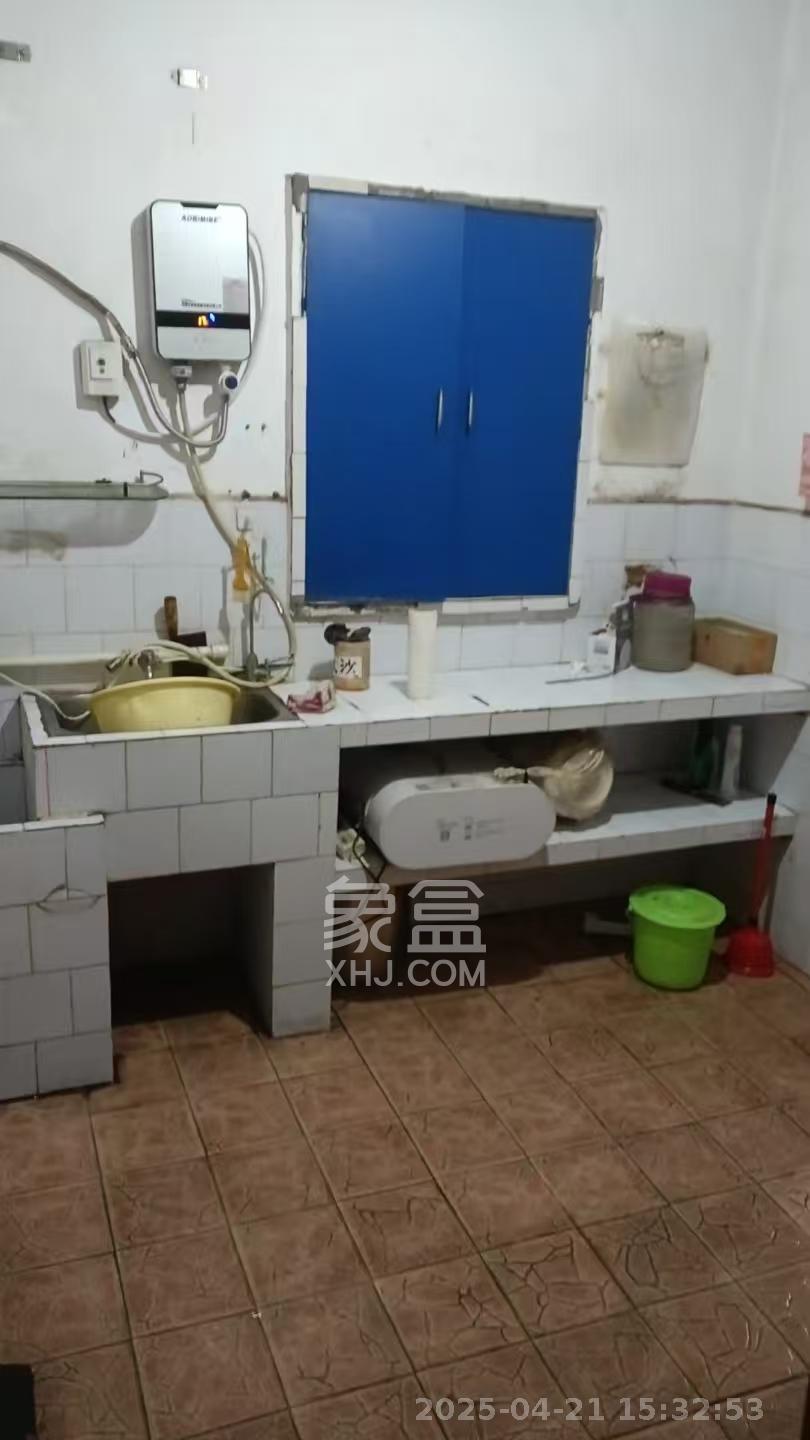 南大桥安居城(百姓市场) 3室2厅1卫 1800.0元/月 南大桥安居城(百姓市场) 3室2厅1卫 1800.0元/月室内图