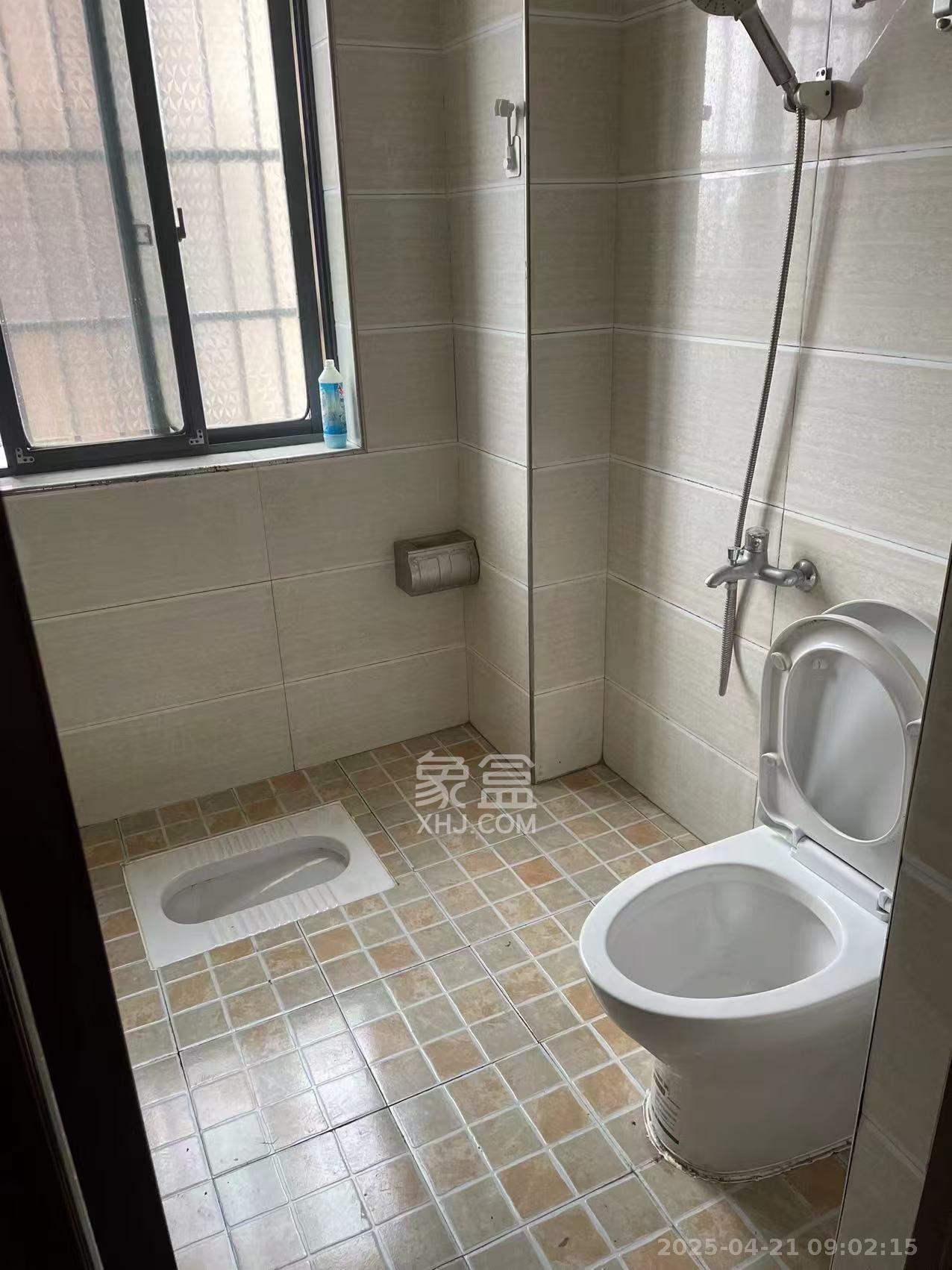 山水新城  2室2厅1卫   1800.00元/月室内图