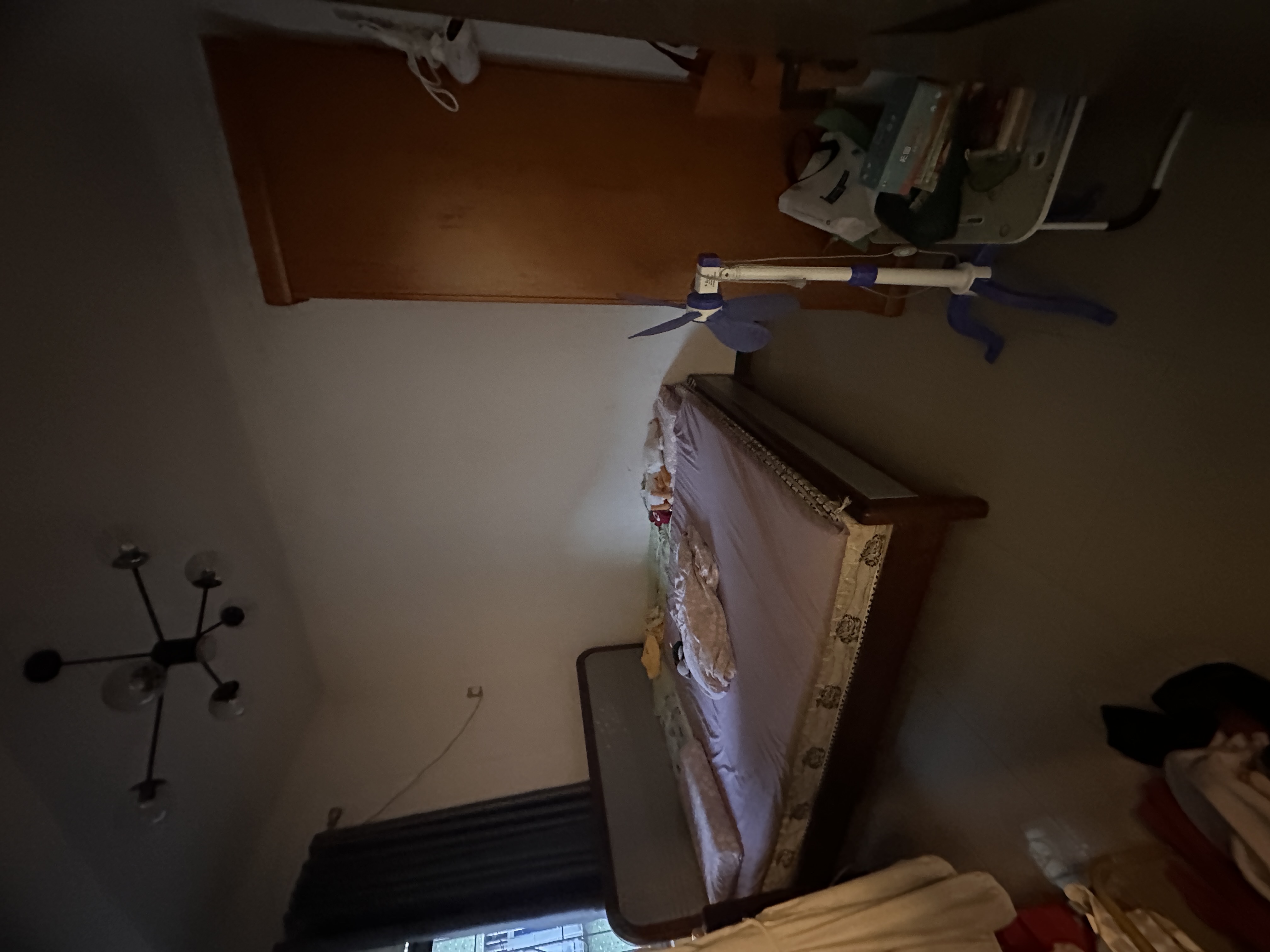 省海运总公司新港东区宿舍  2室1厅1卫    56.0万 省海运总公司新港东区宿舍  2室1厅1卫    56.0万客厅