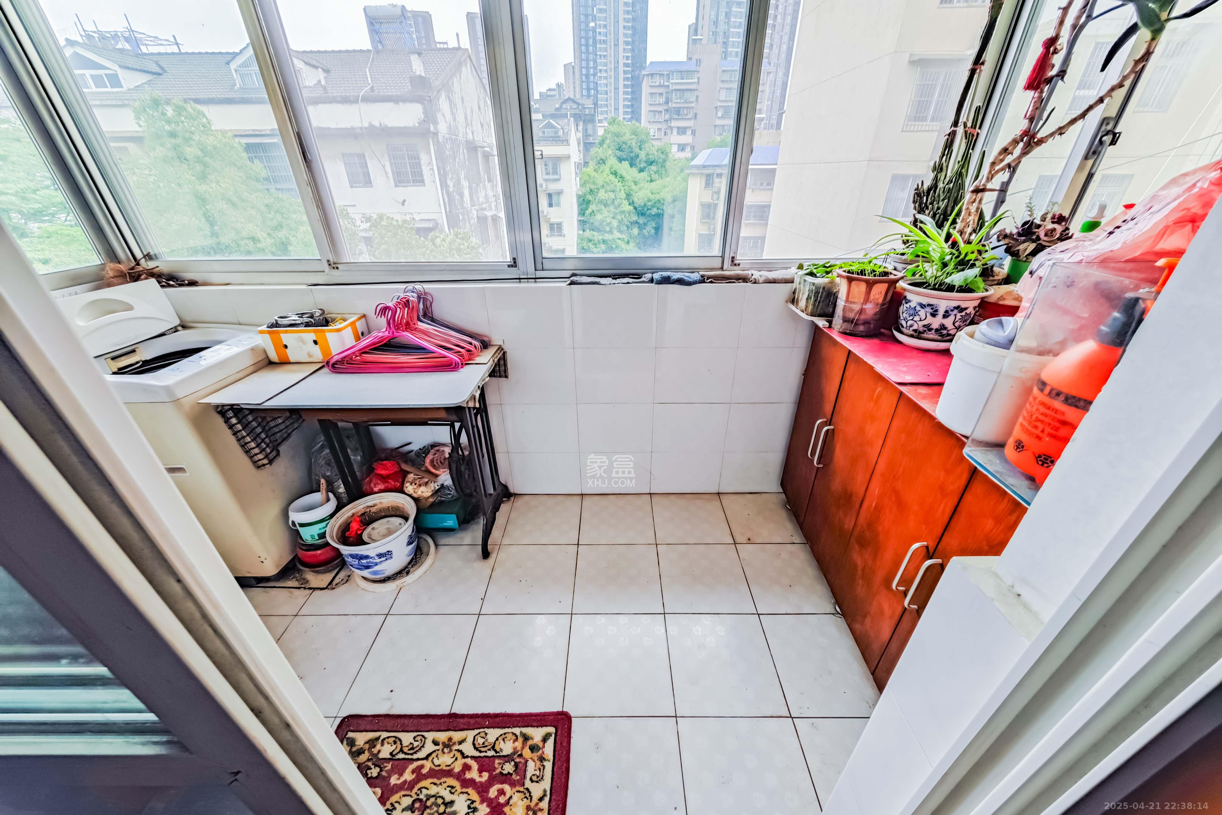 龙吉湾小区(龙瑞尚苑) 3室2厅2卫 44.0万 龙吉湾小区(龙瑞尚苑) 3室2厅2卫 44.0万其他