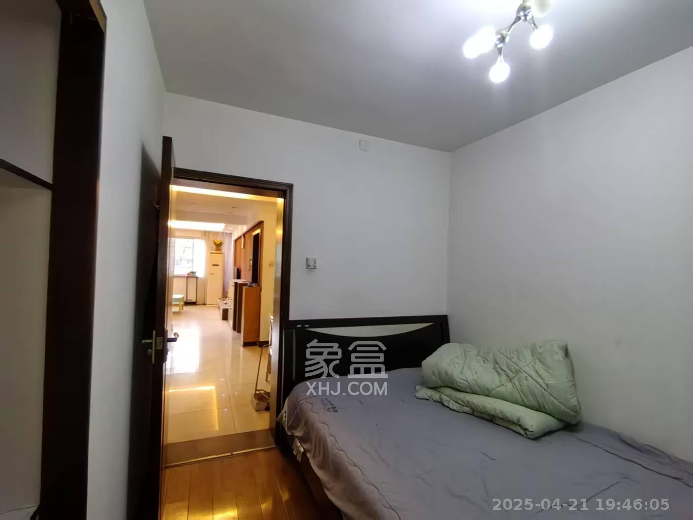 枫林美景  2室2厅1卫   2500.00元/月室内图