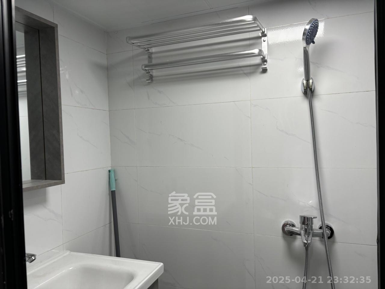 新长海D1站  1室1厅1卫   1500.00元/月室内图