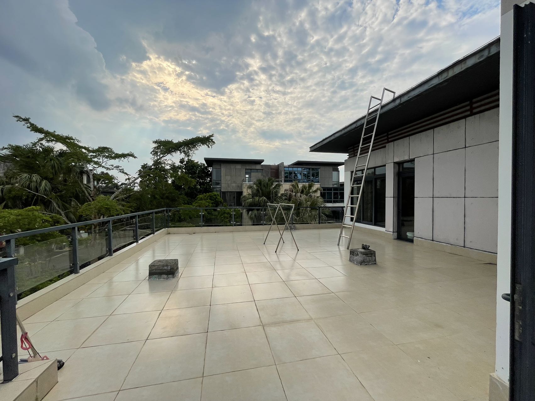 鸿洲江山 9室3厅3卫 16000.0元/月 鸿洲江山 9室3厅3卫 16000.0元/月室内图