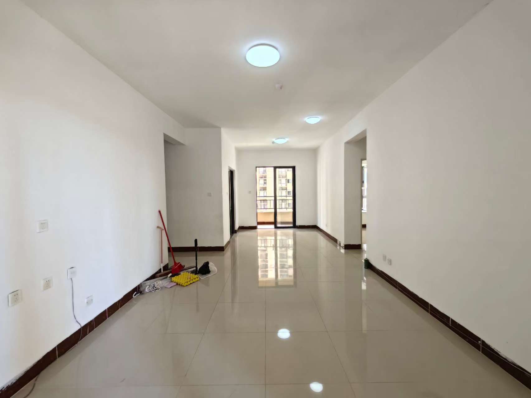 美舍嘉苑一期  4室2厅1卫    169.0万 美舍嘉苑一期  4室2厅1卫    169.0万