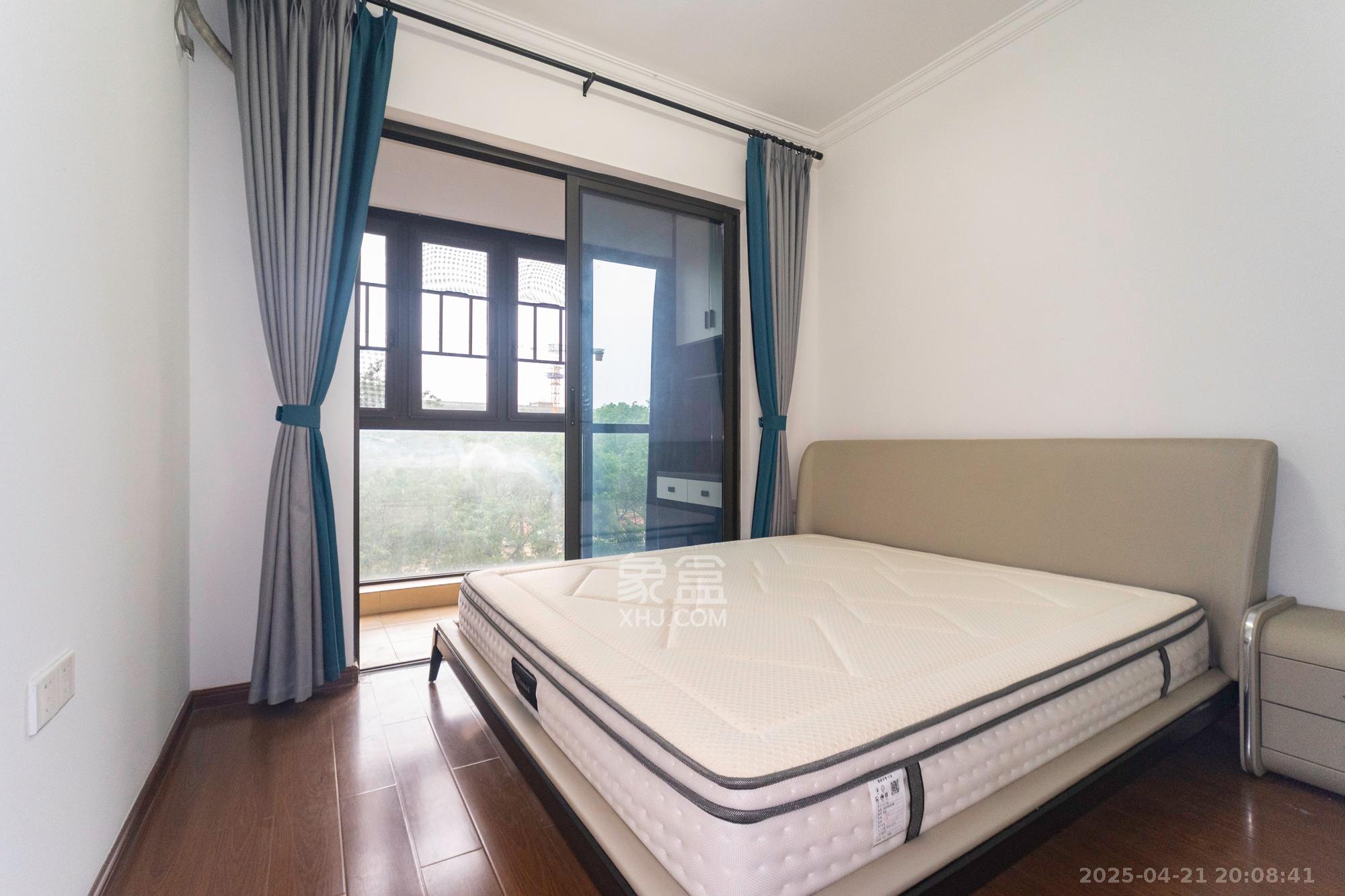 旺德府恺悦国际  3室2厅2卫    74.8万 旺德府恺悦国际  3室2厅2卫    74.8万卧室