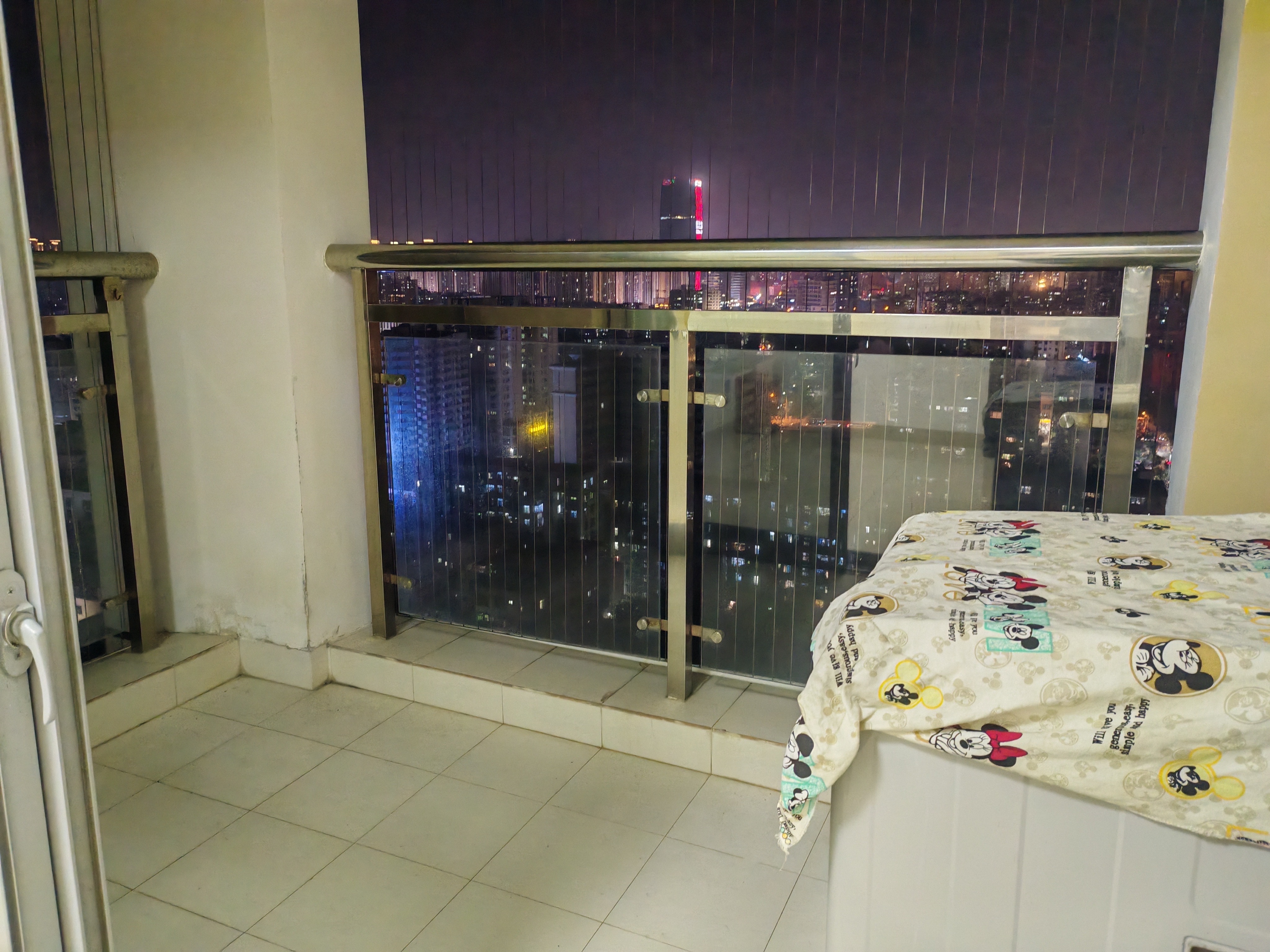 美和小区 3室2厅2卫 3300.0元/月 美和小区 3室2厅2卫 3300.0元/月室内图