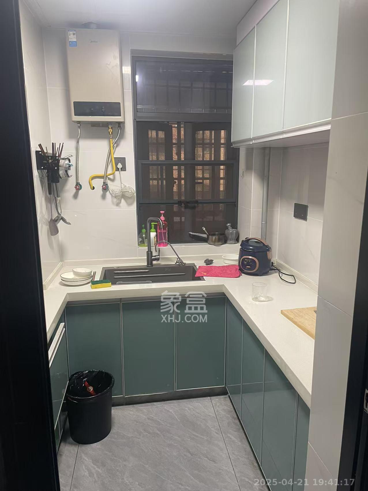 嘉雨兴园 2室2厅1卫 2700.0元/月 嘉雨兴园 2室2厅1卫 2700.0元/月室内图