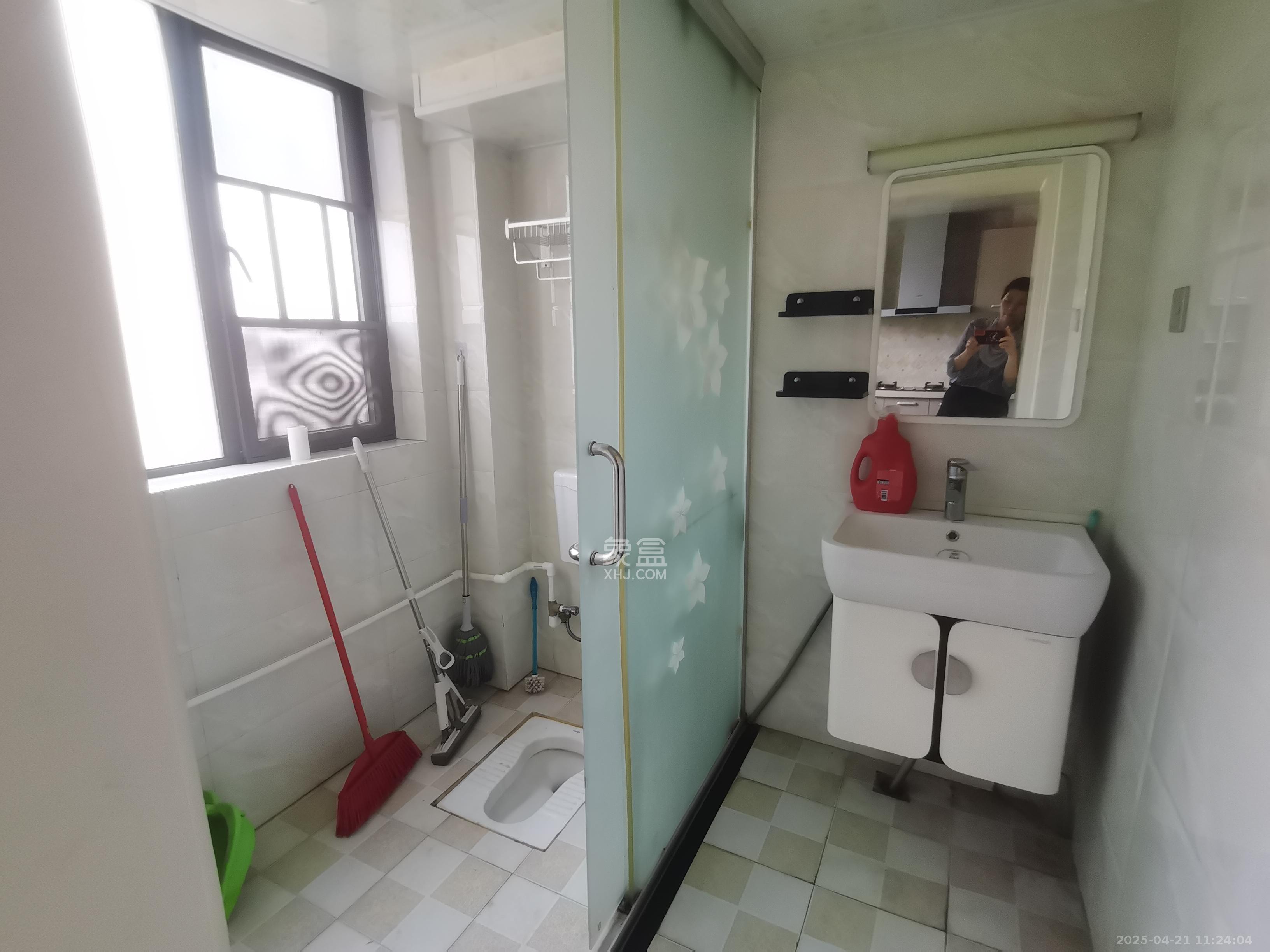 三城花苑（一，二，三期）  3室2厅1卫    1600.0元/月室内图