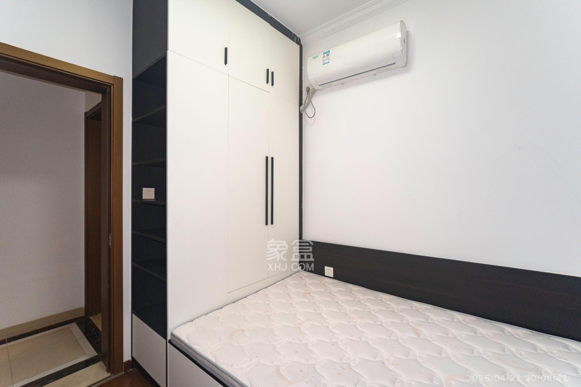 旺德府恺悦国际  3室2厅2卫    74.8万 旺德府恺悦国际  3室2厅2卫    74.8万卧室