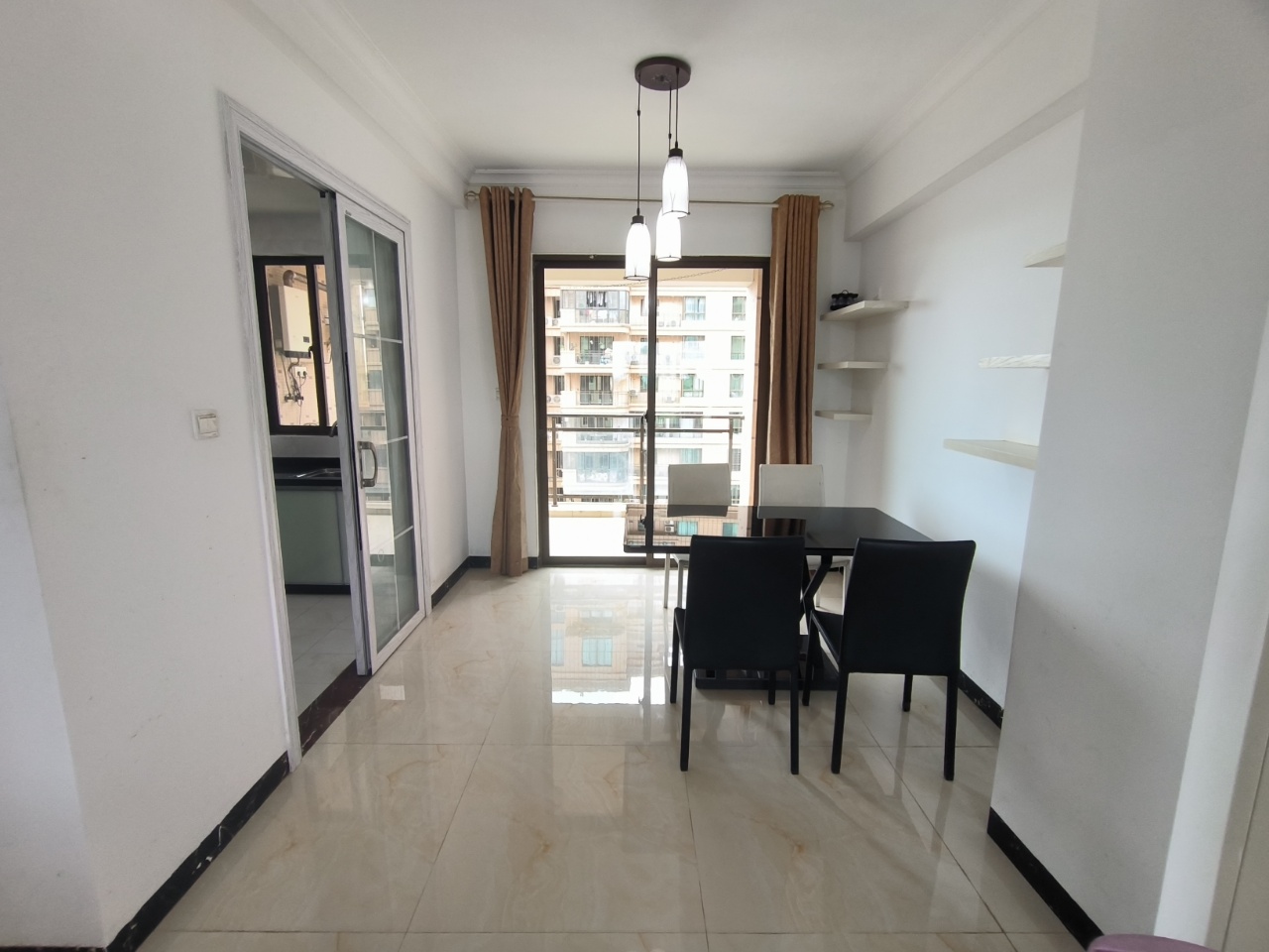 海岛国际名城 2室2厅2卫 142.0万 海岛国际名城 2室2厅2卫 142.0万室内图