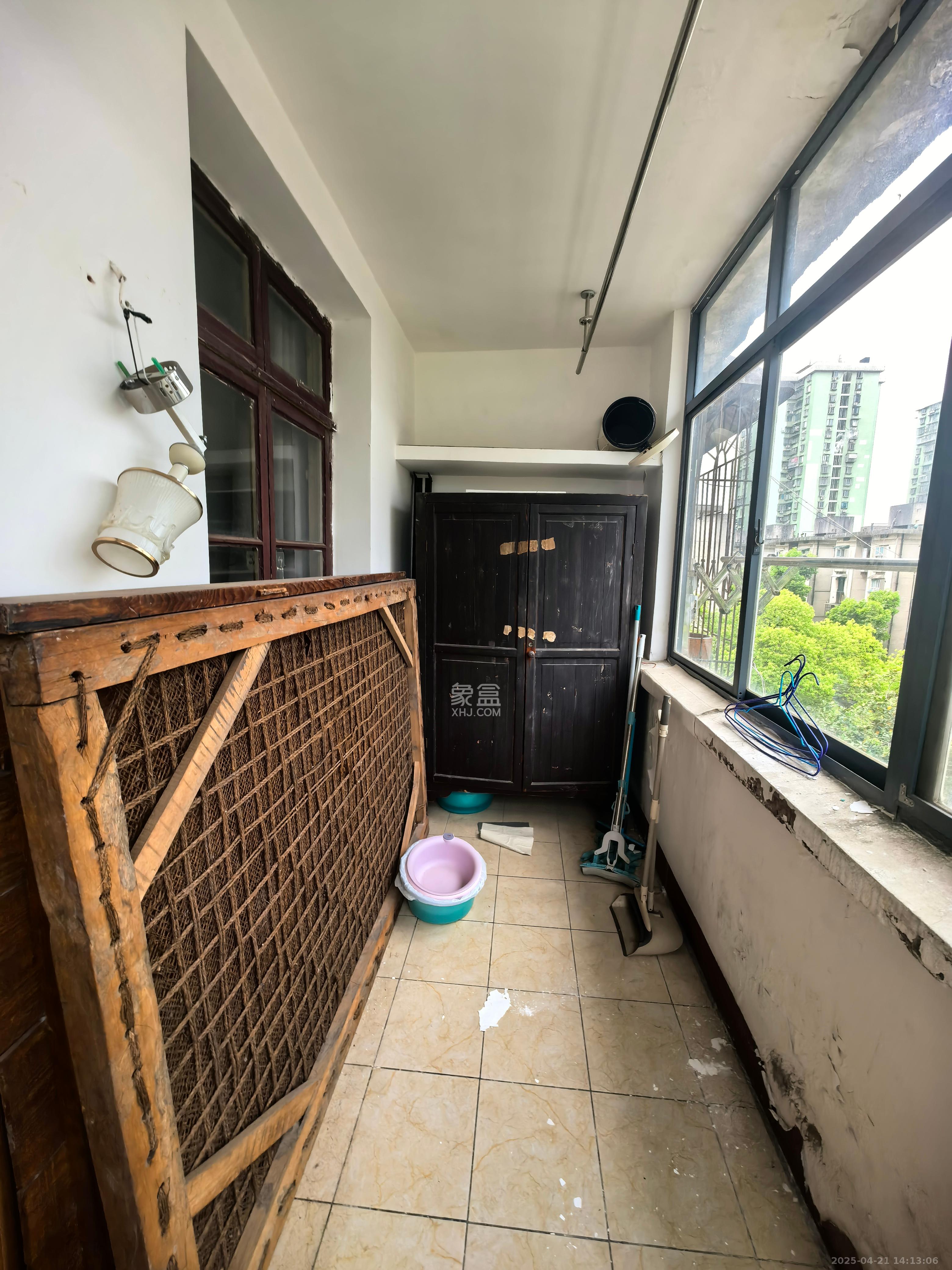 湖南中医学院梨子山宿舍/湖南省中医附一医院 3室1厅1卫 1700.0元/月 湖南中医学院梨子山宿舍/湖南省中医附一医院 3室1厅1卫 1700.0元/月室内图