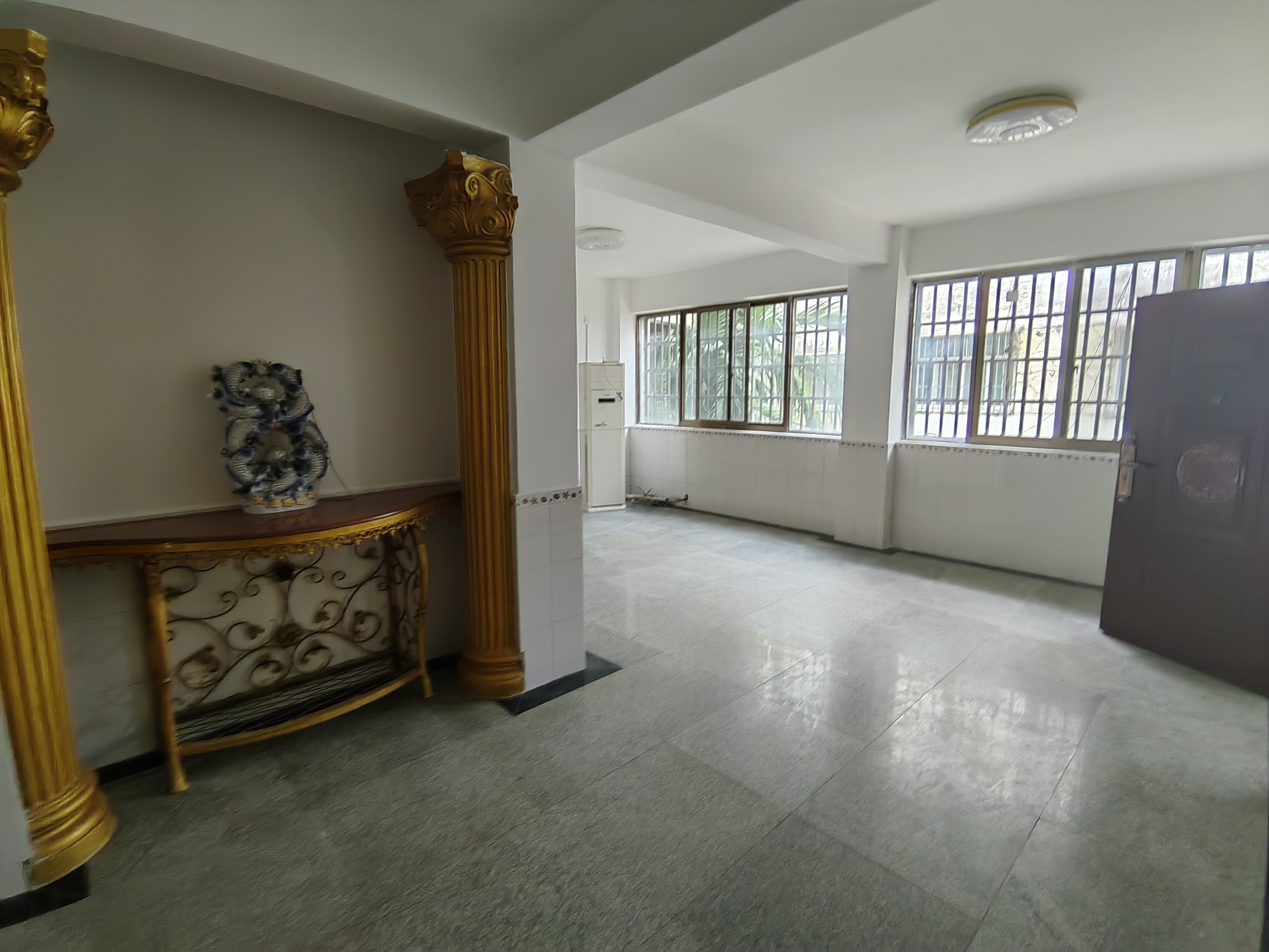 嘉安园别墅 10室4厅4卫 10000.0元/月 嘉安园别墅 10室4厅4卫 10000.0元/月室内图