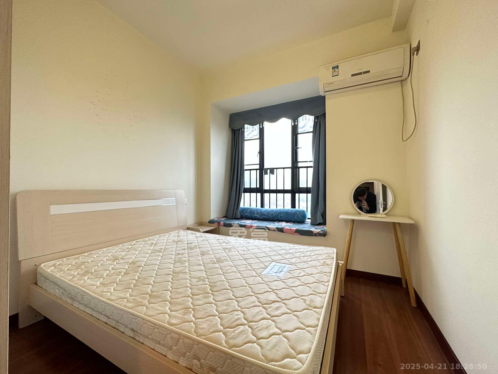 荣悦台 1室1厅1卫 2400.0元/月 荣悦台 1室1厅1卫 2400.0元/月室内图