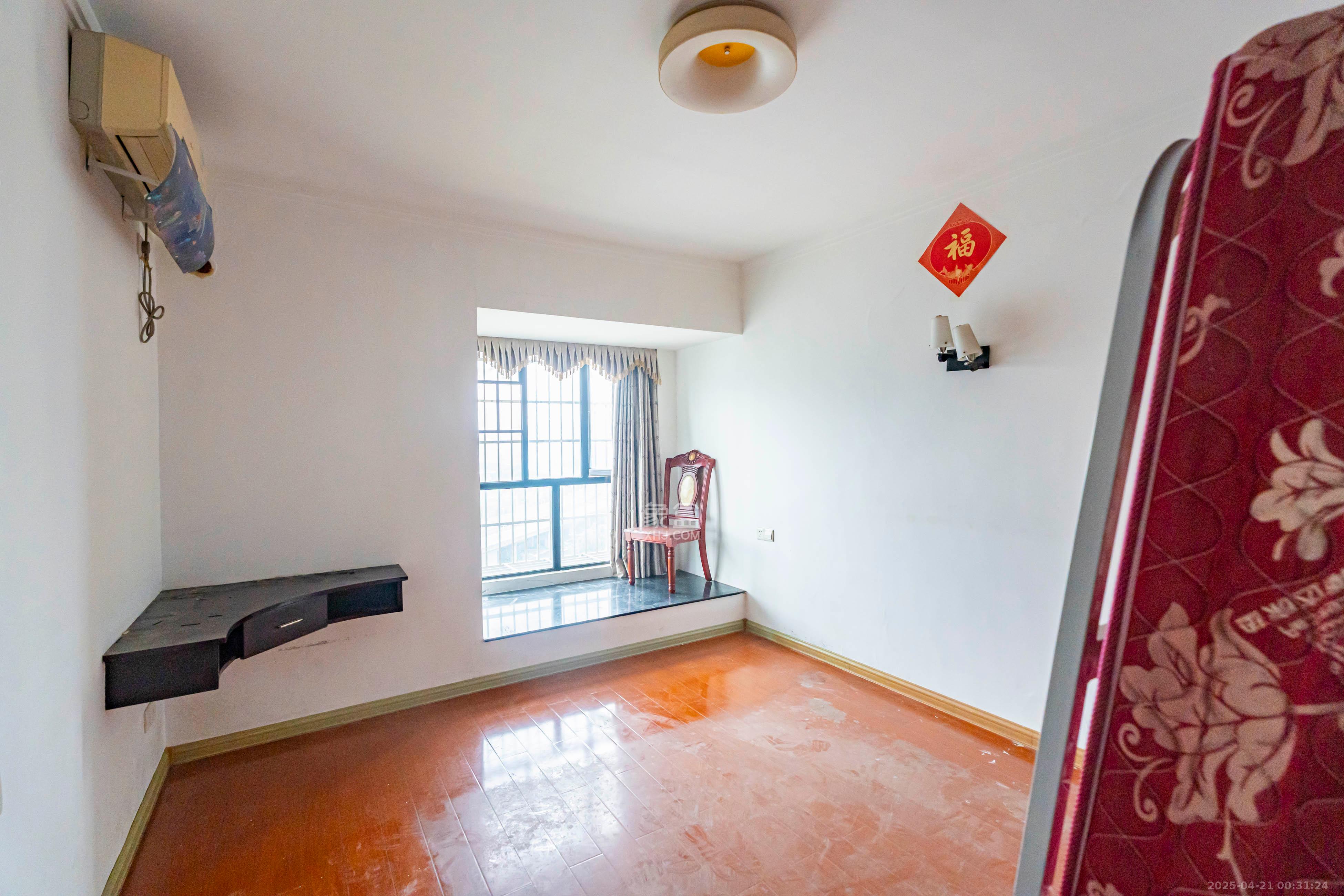 长大卧琥 2室2厅1卫 68.8万 长大卧琥 2室2厅1卫 68.8万卧室