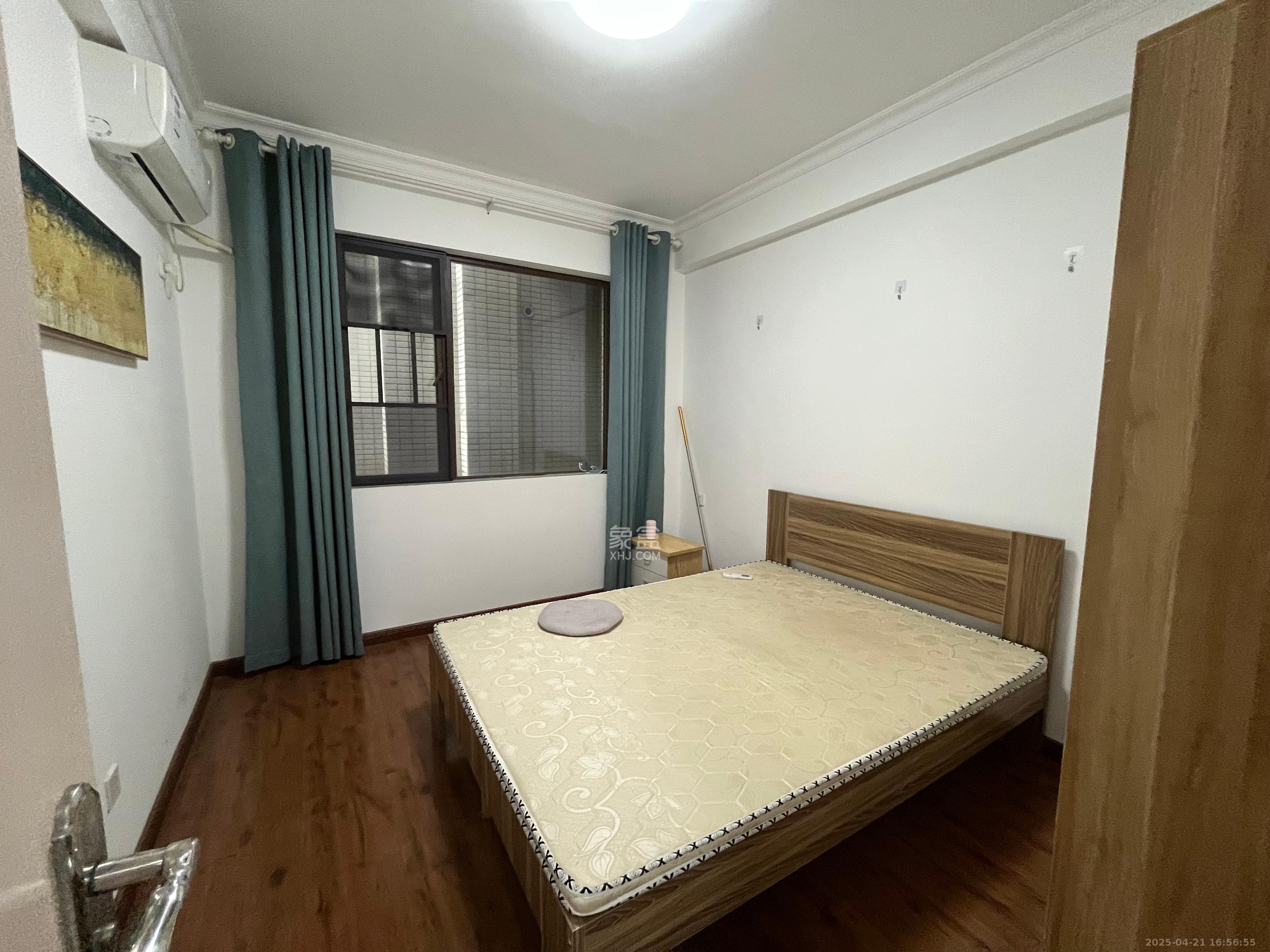惟盛园  4室2厅2卫   3400.00元/月室内图