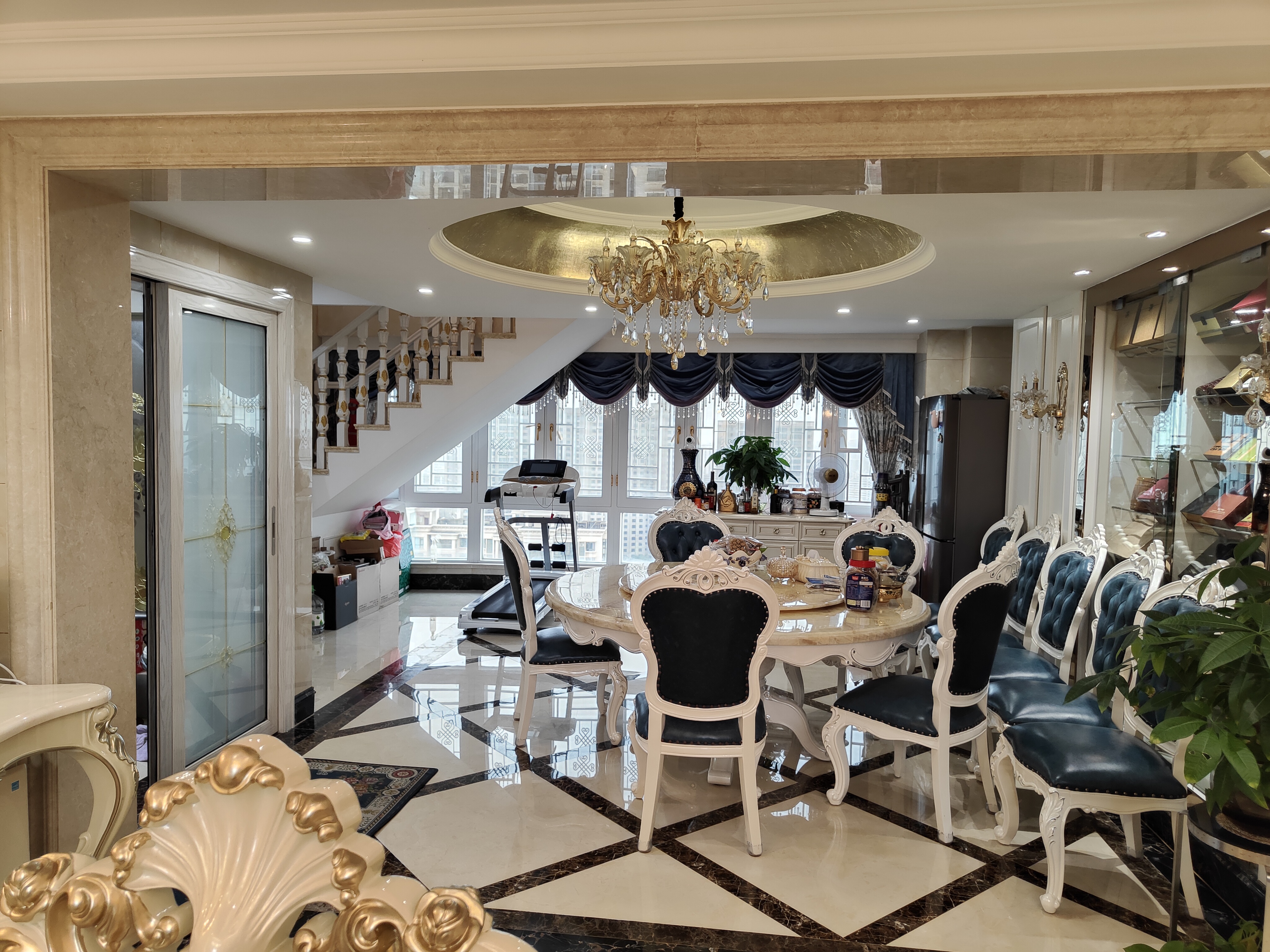 海阔天空-国瑞城三期(铂仕苑) 6室2厅4卫 1450.0万 海阔天空-国瑞城三期(铂仕苑) 6室2厅4卫 1450.0万室内图