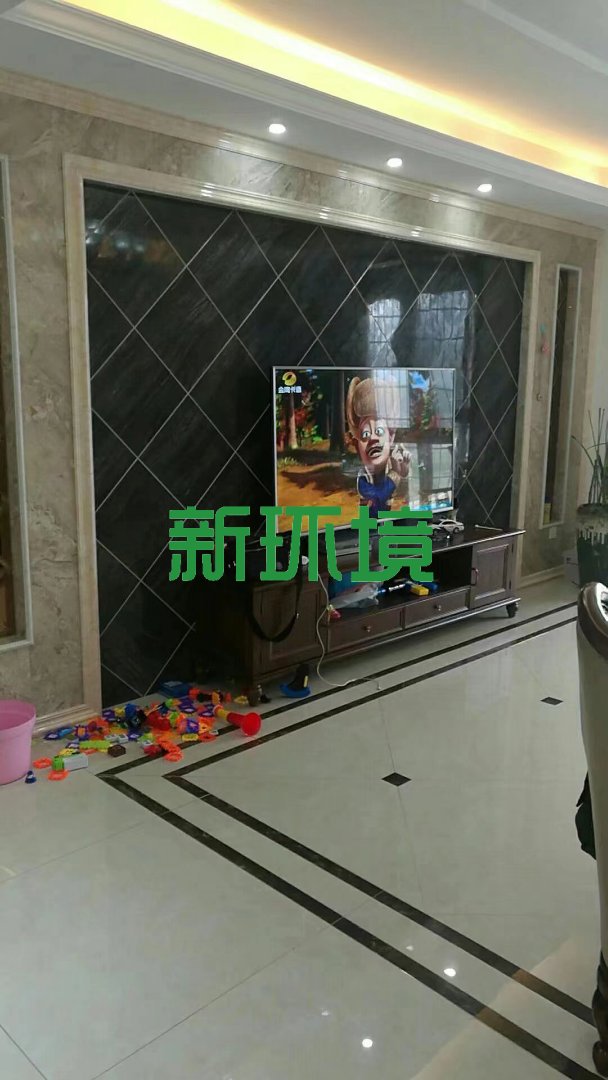 时代港湾  4室2厅2卫    61.0万客厅