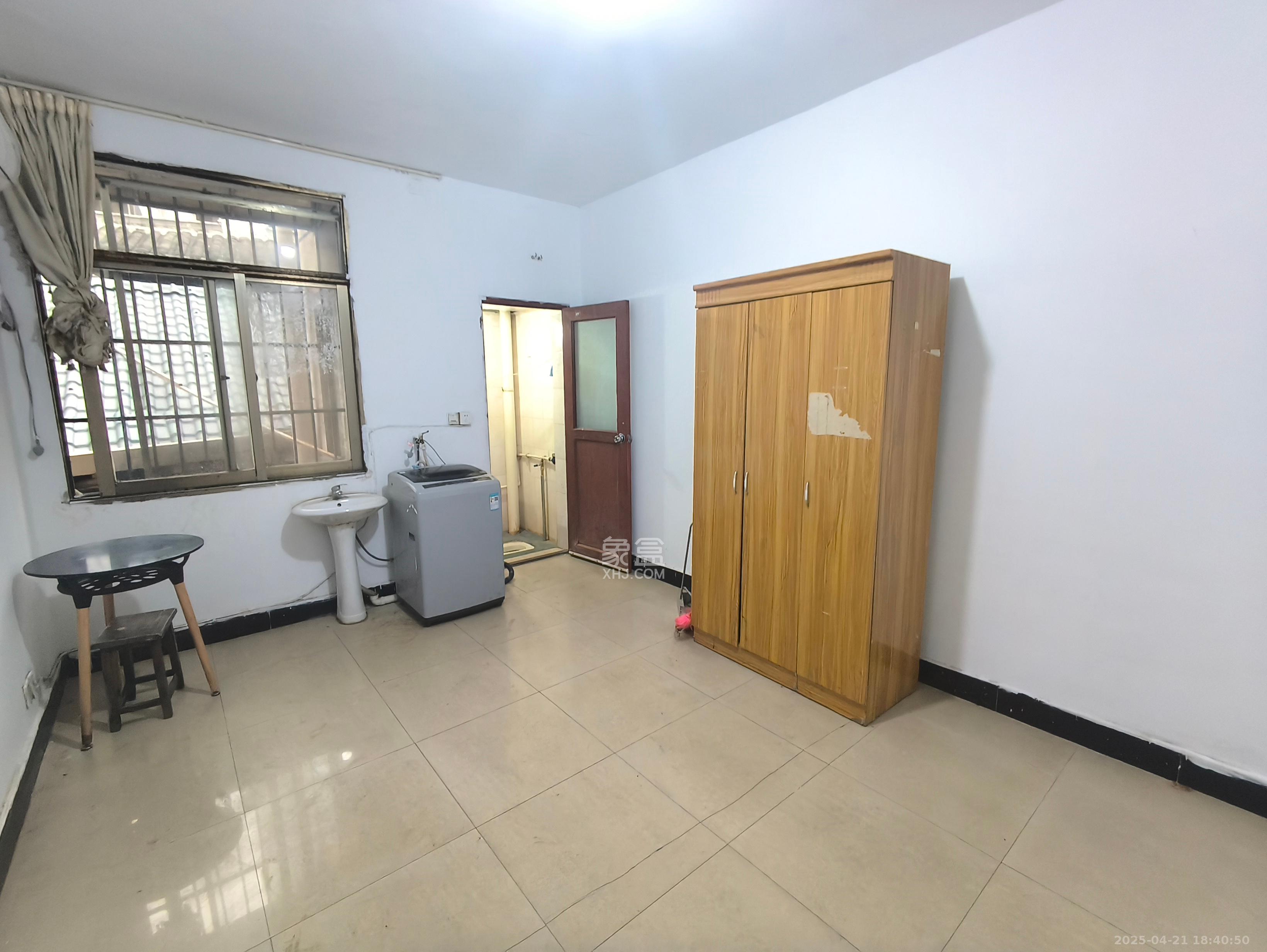 东茅街散盘 2室1厅1卫 2200.0元/月 东茅街散盘 2室1厅1卫 2200.0元/月室内图