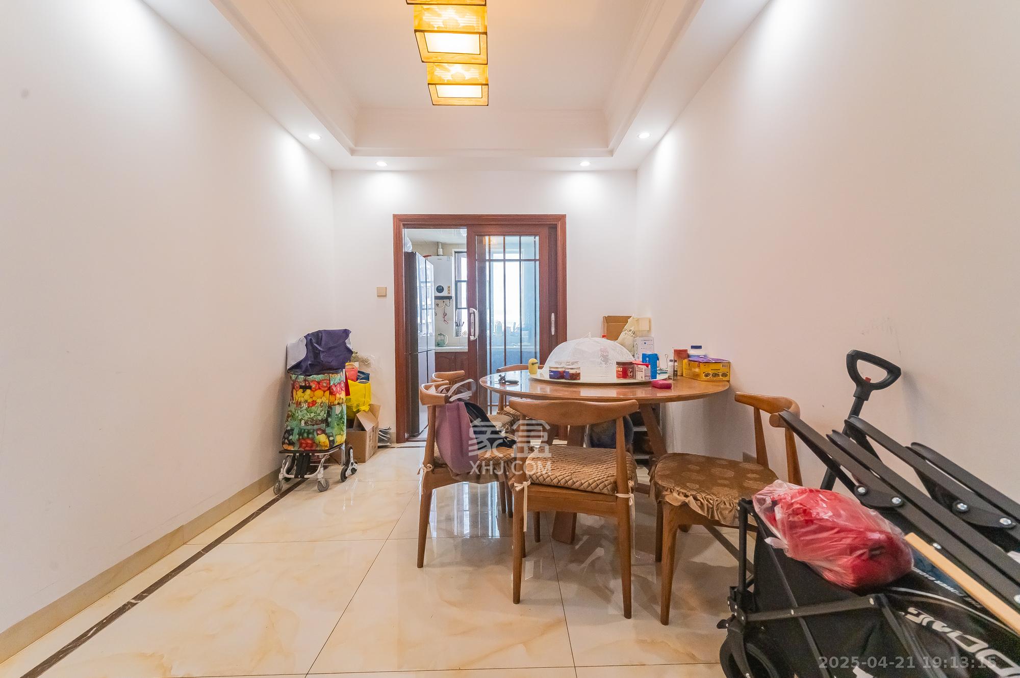 恒基凯旋门三期  3室2厅2卫    135.0万 恒基凯旋门三期  3室2厅2卫    135.0万客厅