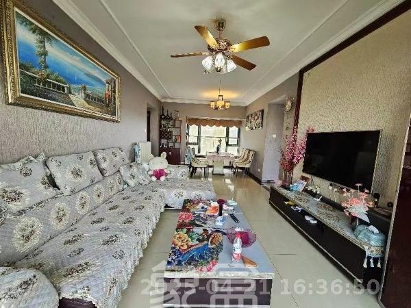 恒大雅苑 3室2厅2卫 2800.0元/月 恒大雅苑 3室2厅2卫 2800.0元/月室内图