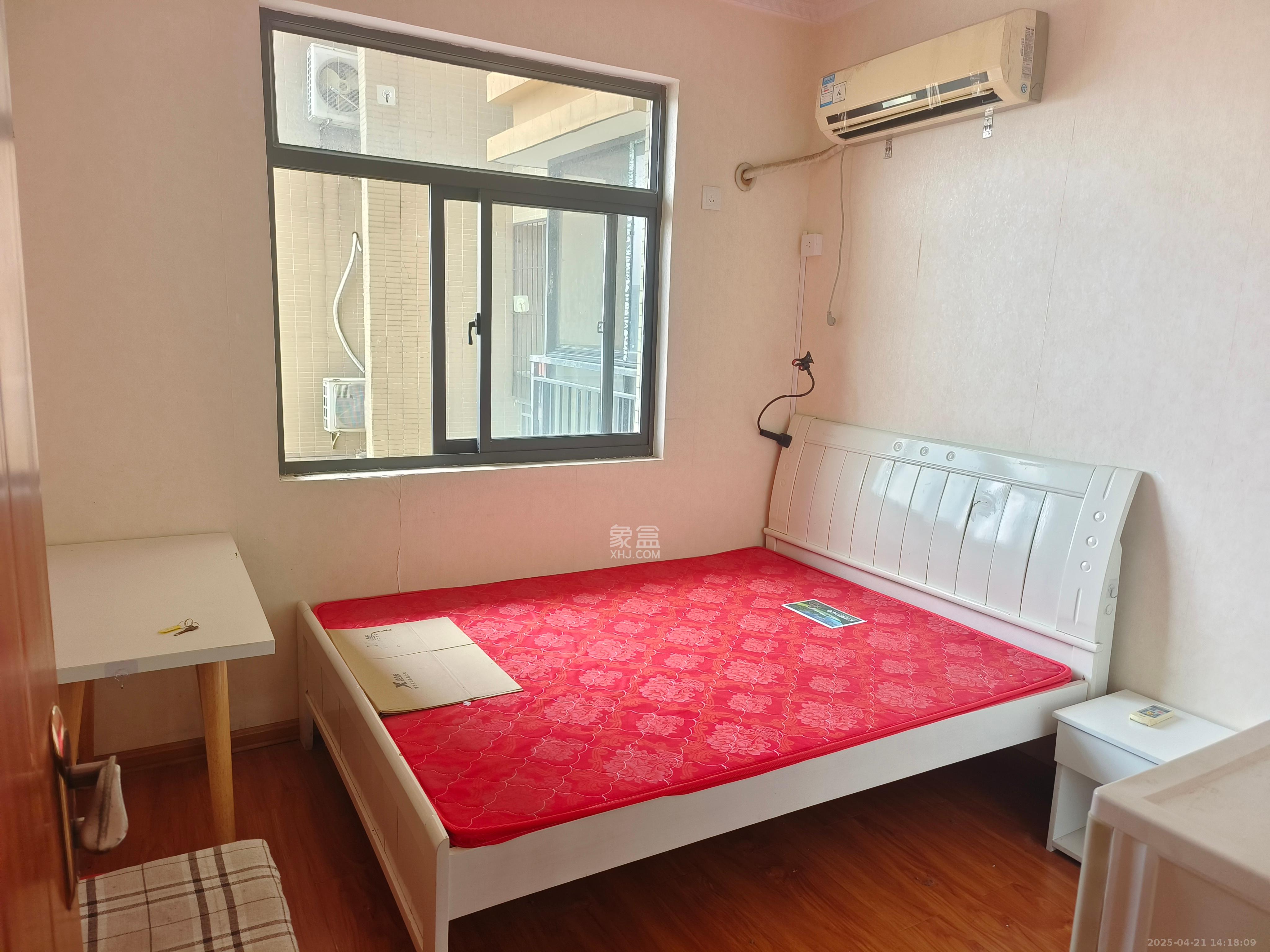 钱隆樽品(一、二、三期) 4室2厅2卫 2400.0元/月 钱隆樽品(一、二、三期) 4室2厅2卫 2400.0元/月室内图