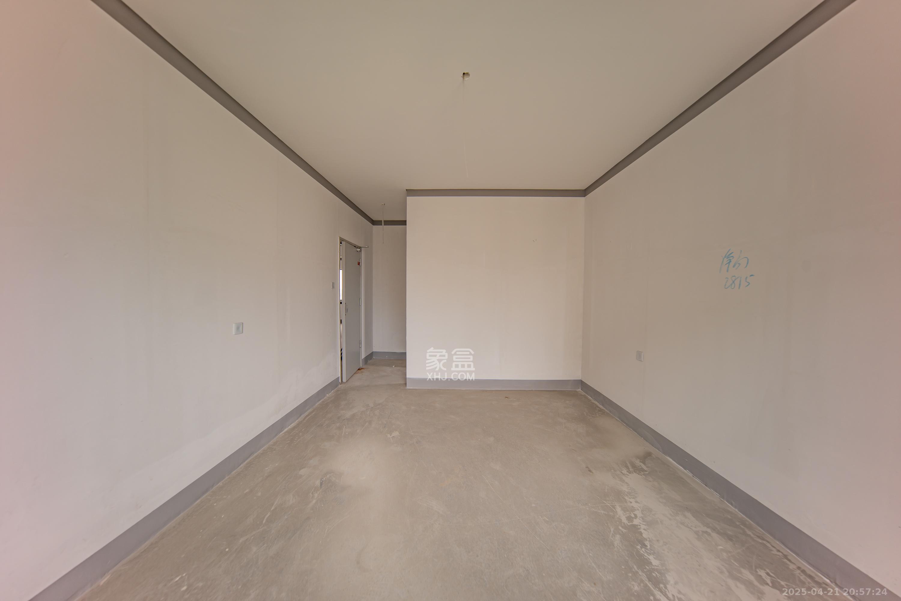 建投象山国际  4室2厅2卫   156.00万卧室